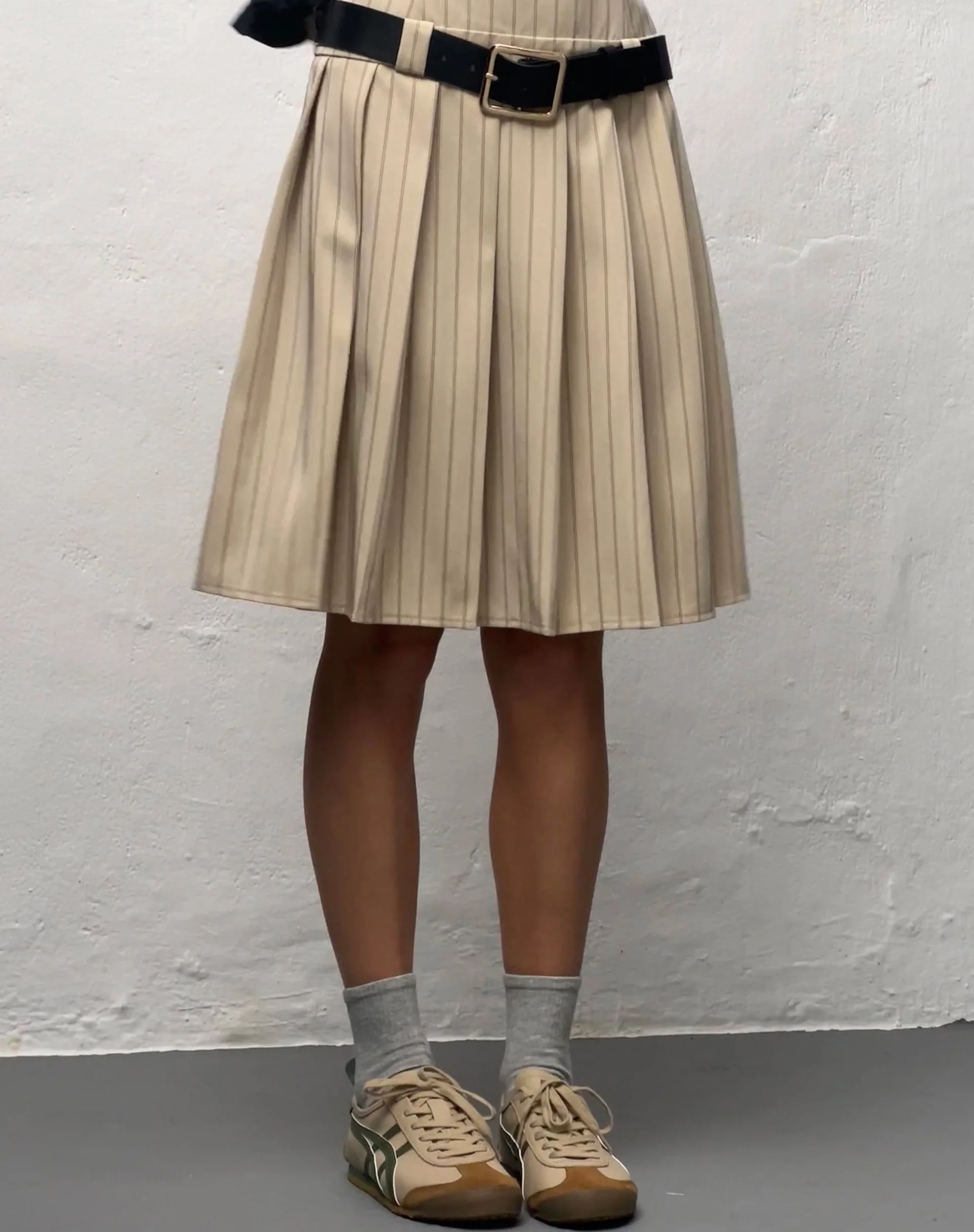 Aldari Bandeau Midi Dress in Tailoring Tan Pinstripe - Image 4