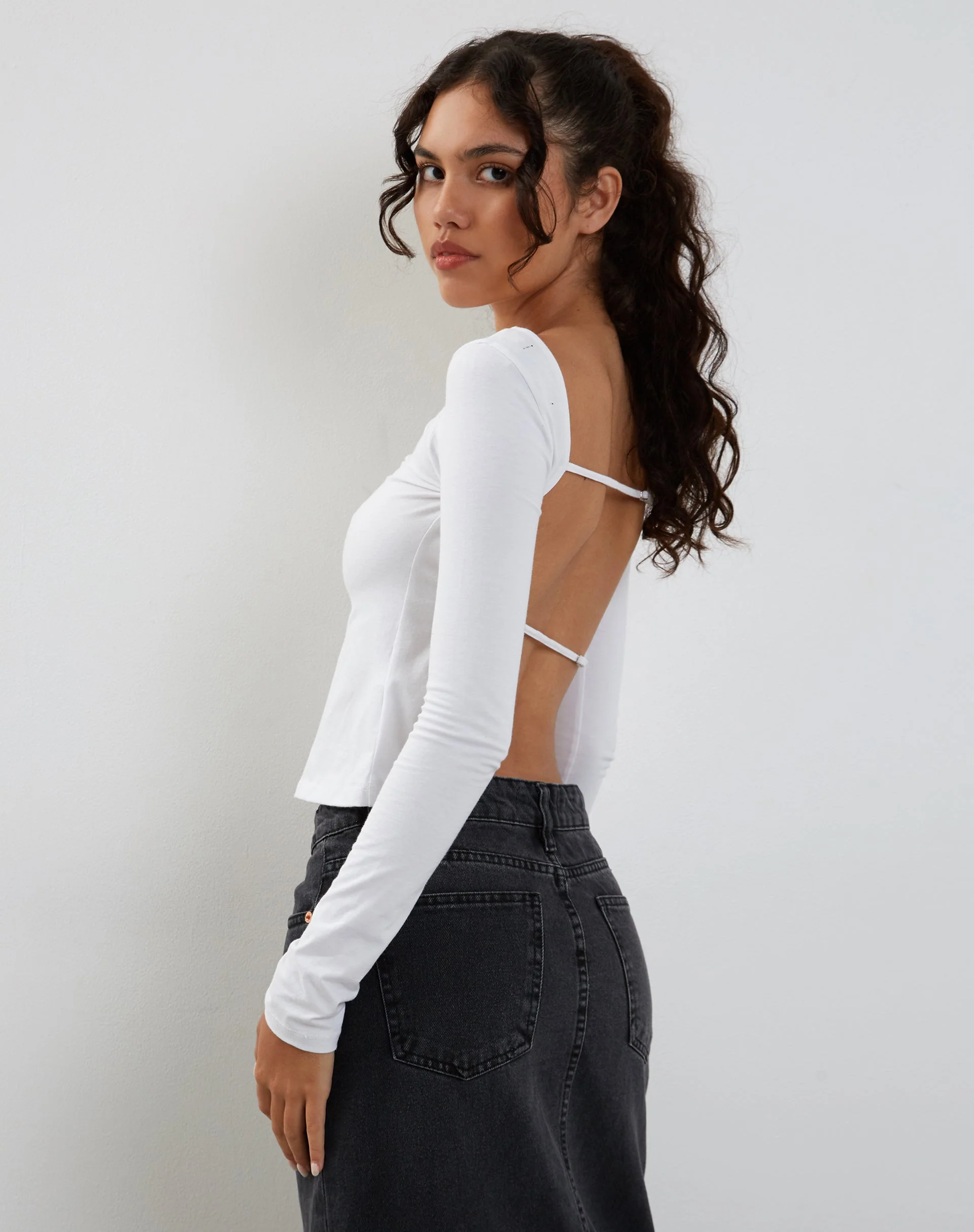 Ansita Long Sleeve Top in White - Image 3