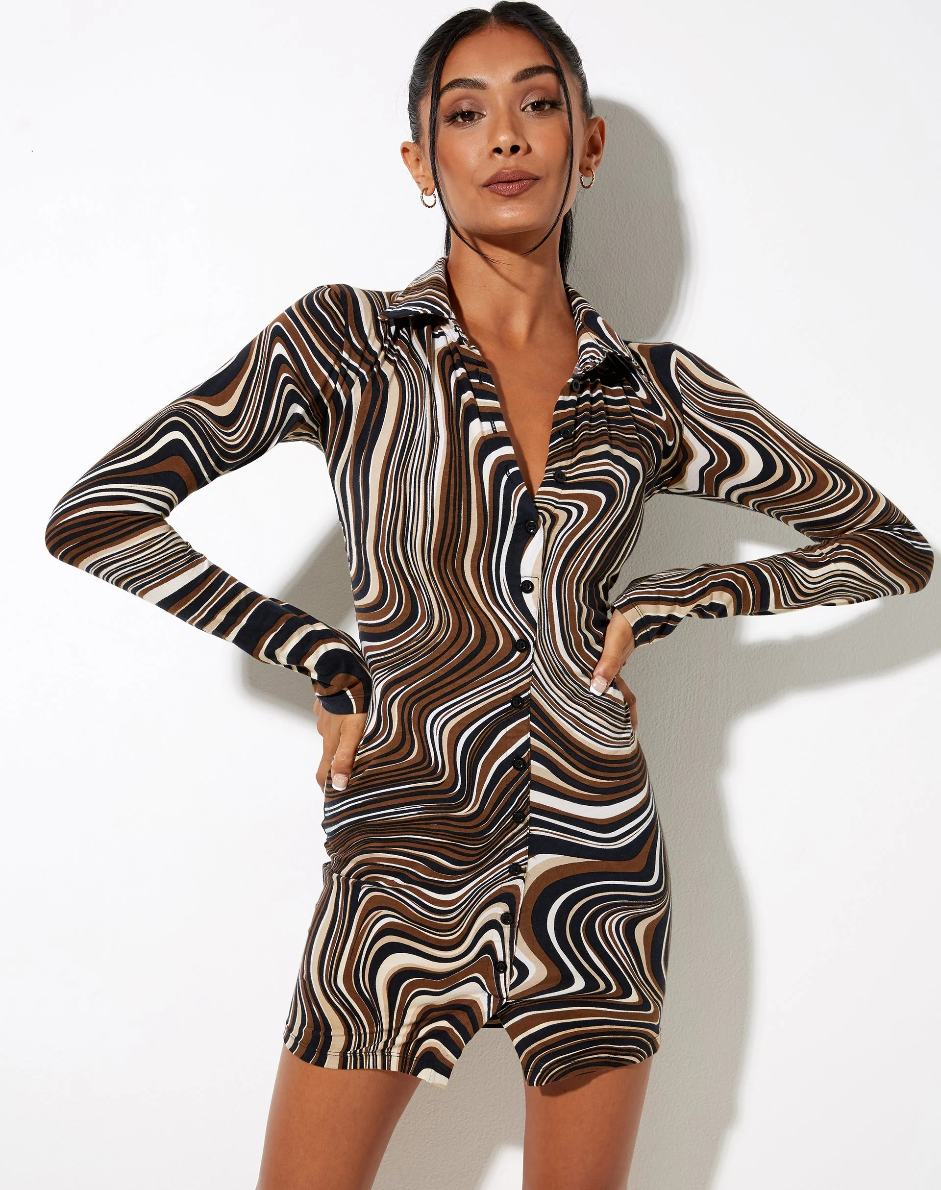 Avaya Dress in 70's Ripple - Image 4