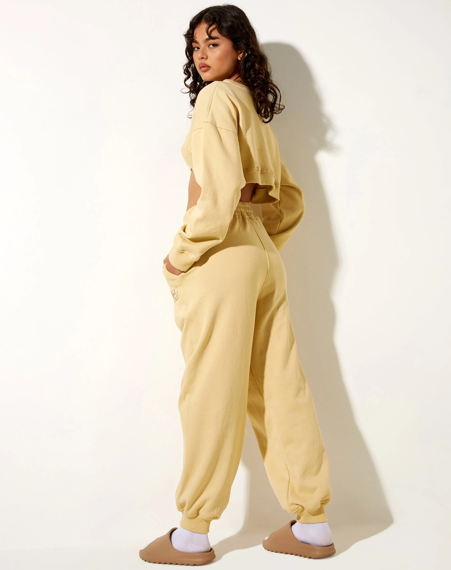 Bacel Cropped Sweatshirt in Custard M Embro - Image 4
