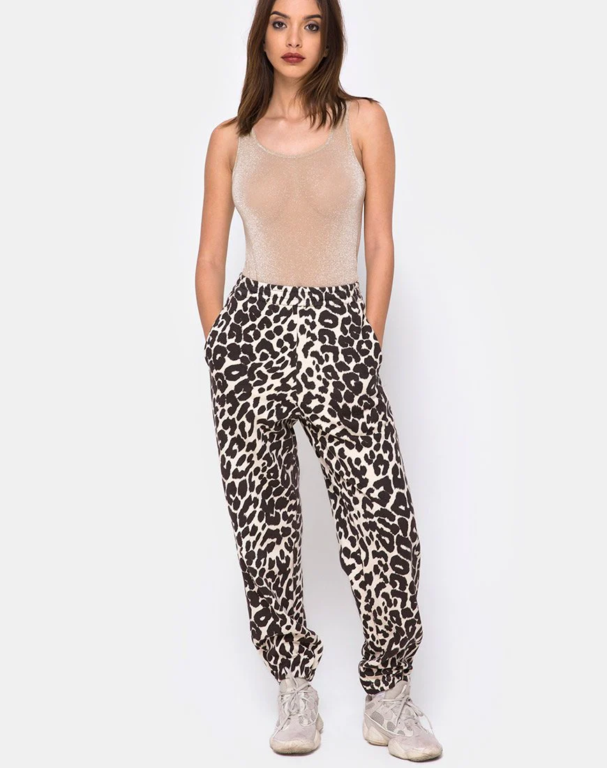 Basta Jogger in Oversize Jaguar - Image 2