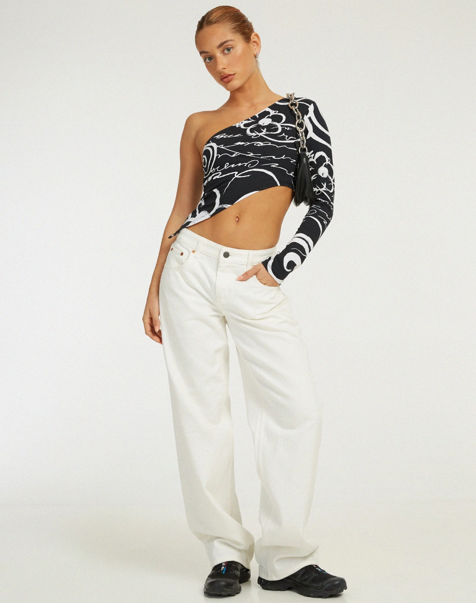 Baylee Crop Top in Mono Doodle Black - Image 3