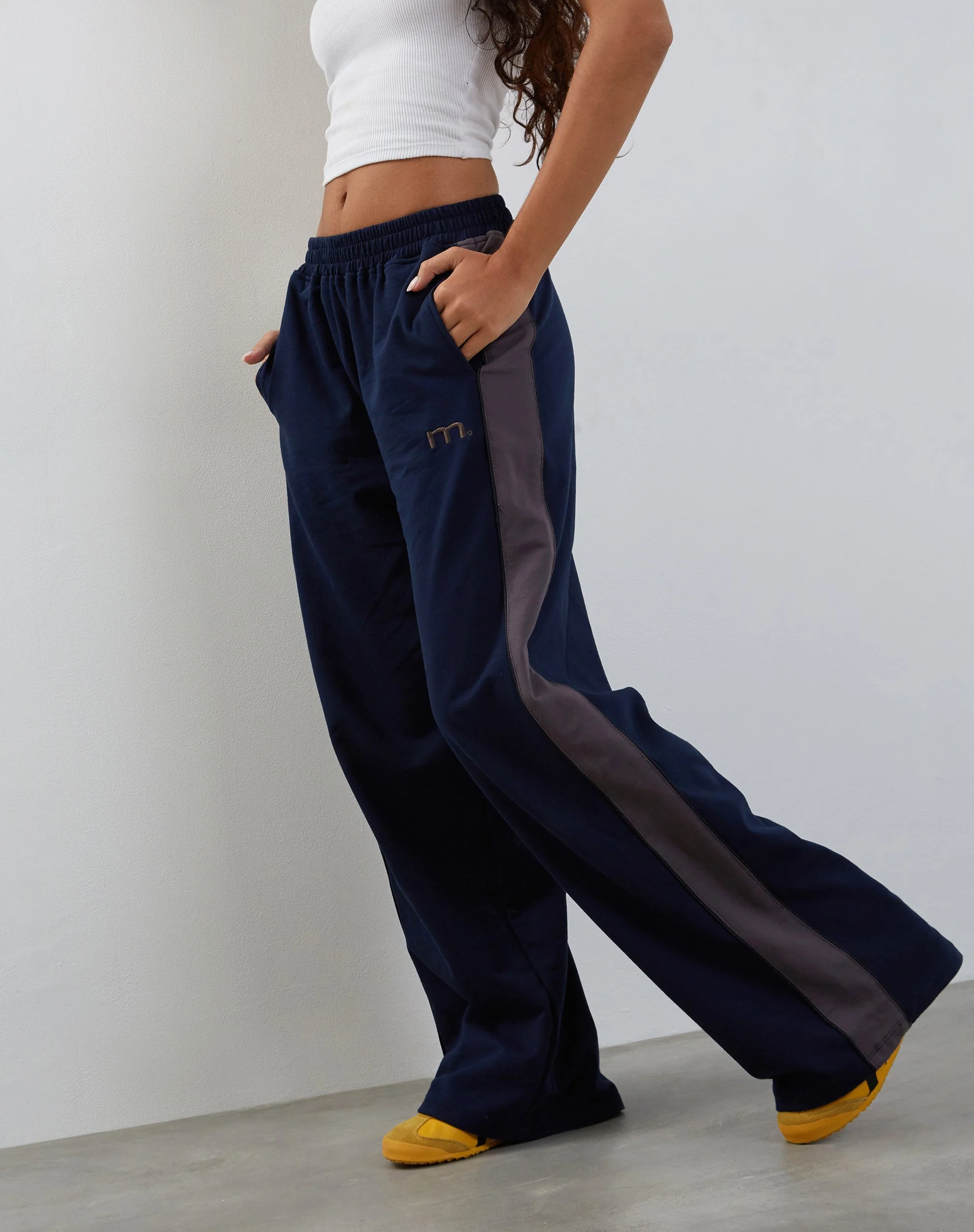 Bedion Oversized Jogger in Navy with M Embroidery - Image 2