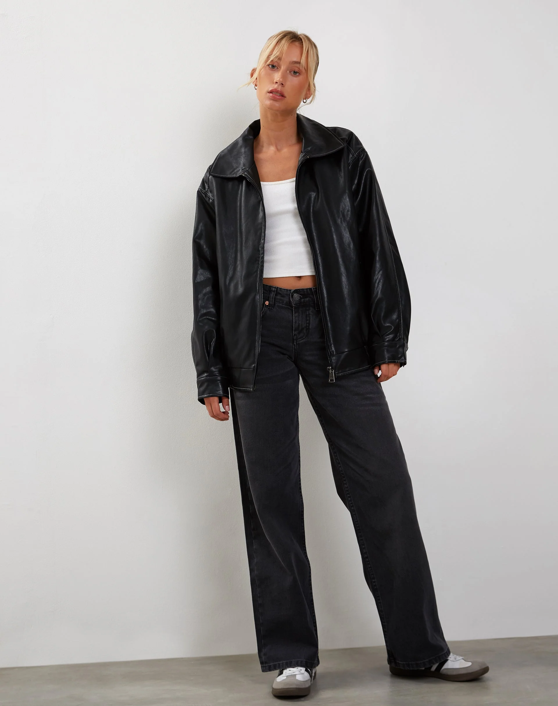 Cavita Jacket in Black with Grey Top Stitch - Image 5