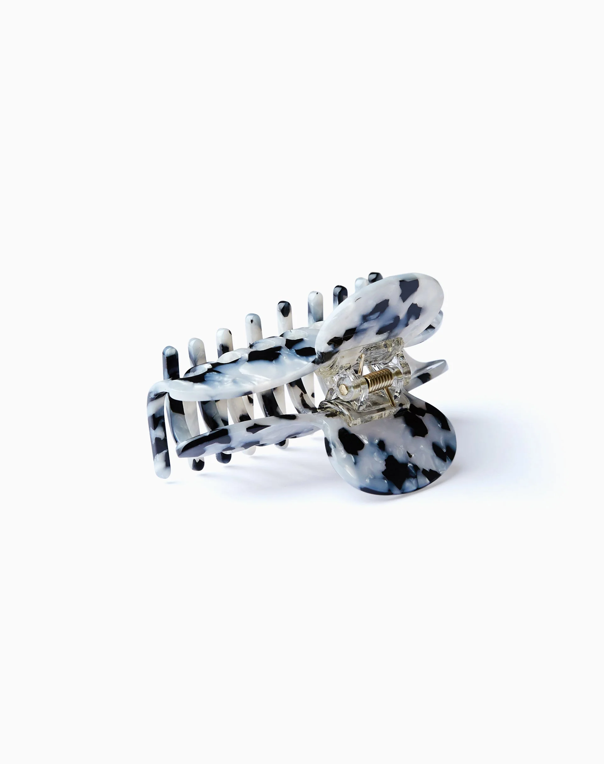 Chiye Hair Claw in Black and White - Image 4