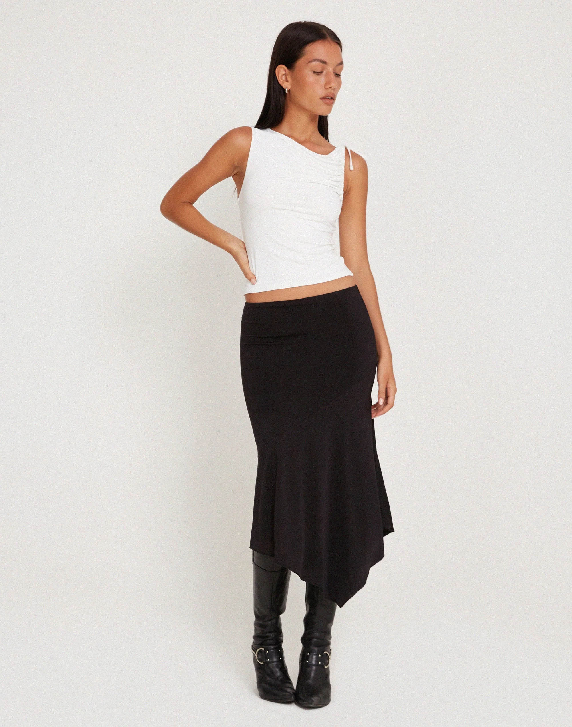 Cinta Low Rise Midi Skirt in Black - Image 6