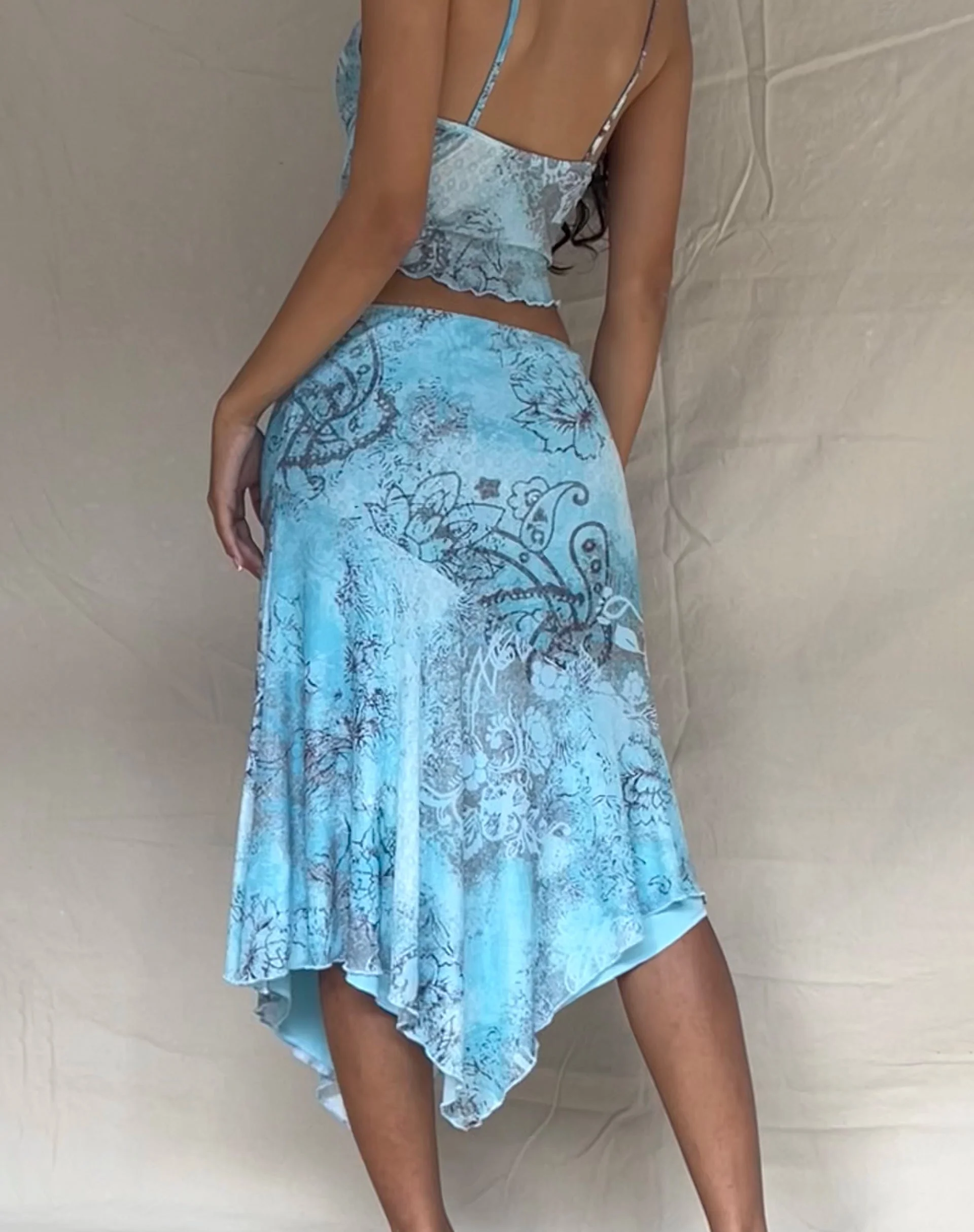 Cinta Low Rise Midi Skirt in Paisley Abstract Rustic - Image 4