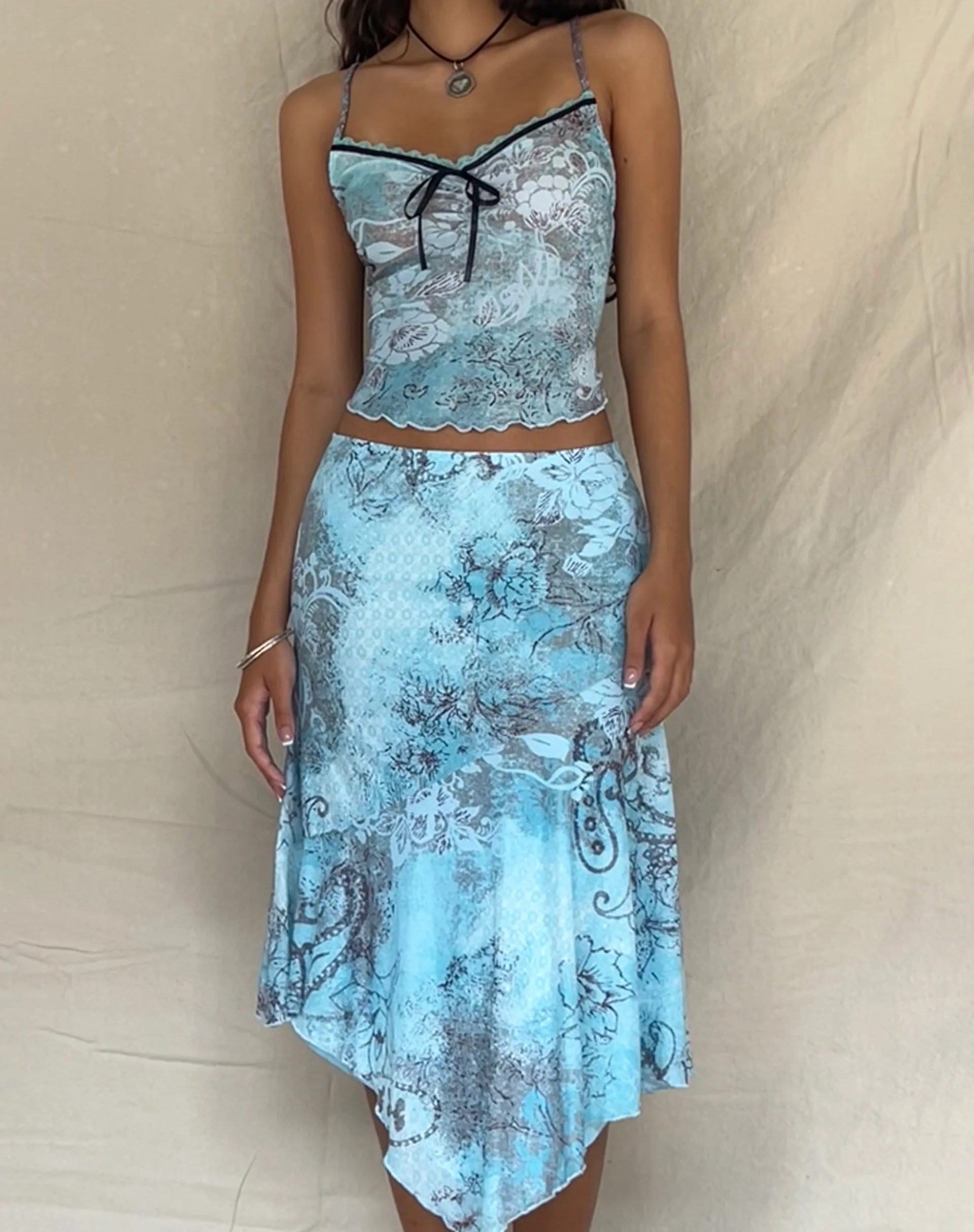 Cinta Low Rise Midi Skirt in Paisley Abstract Rustic - Image 5
