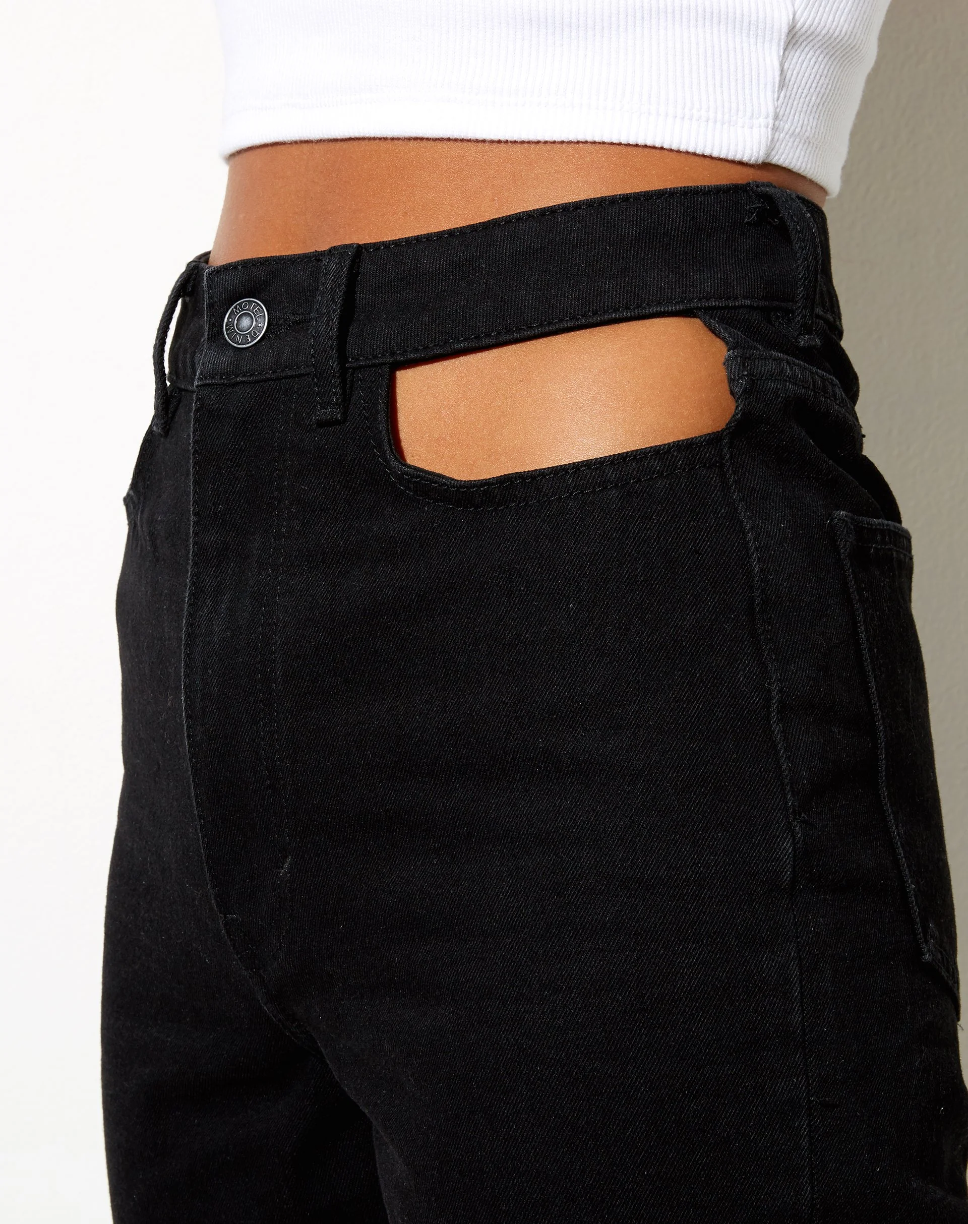 Cut Out Straight Leg Jeans in Black Wash - Image 4