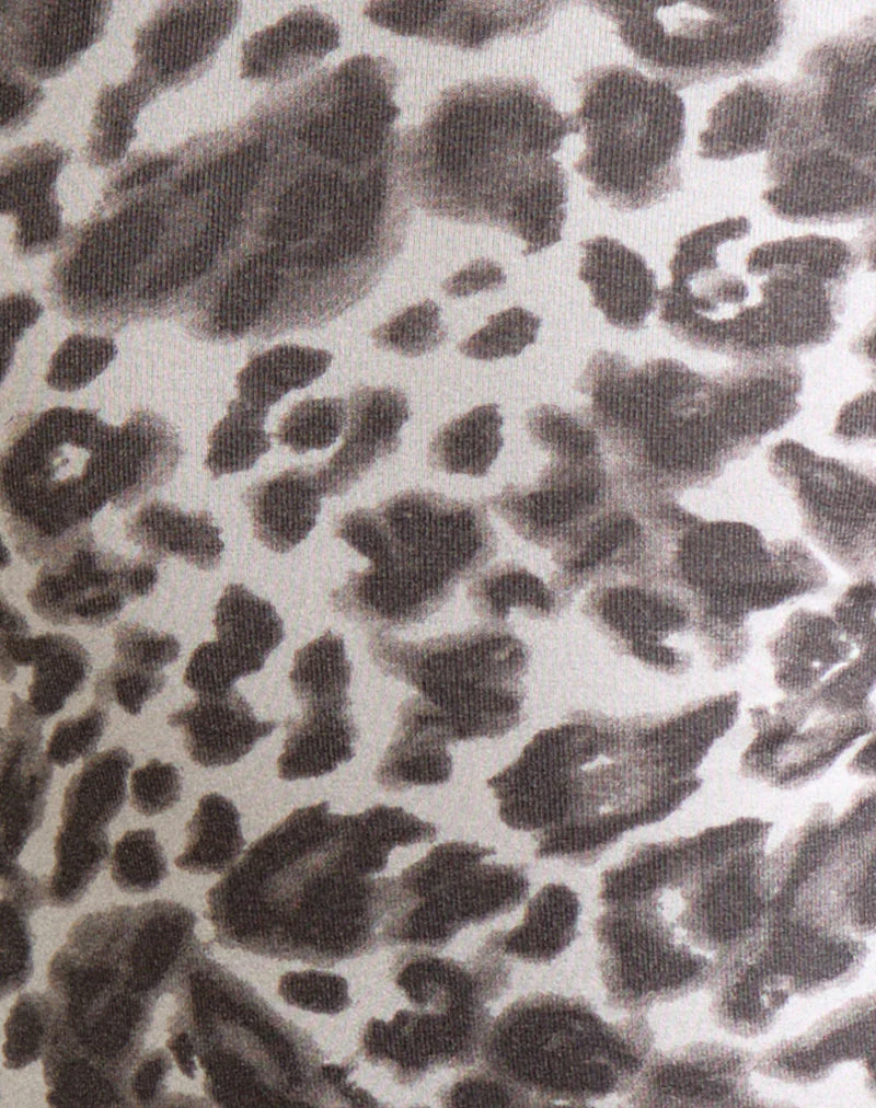 Emberly Plunge Top in Blurry Leopard - Image 8