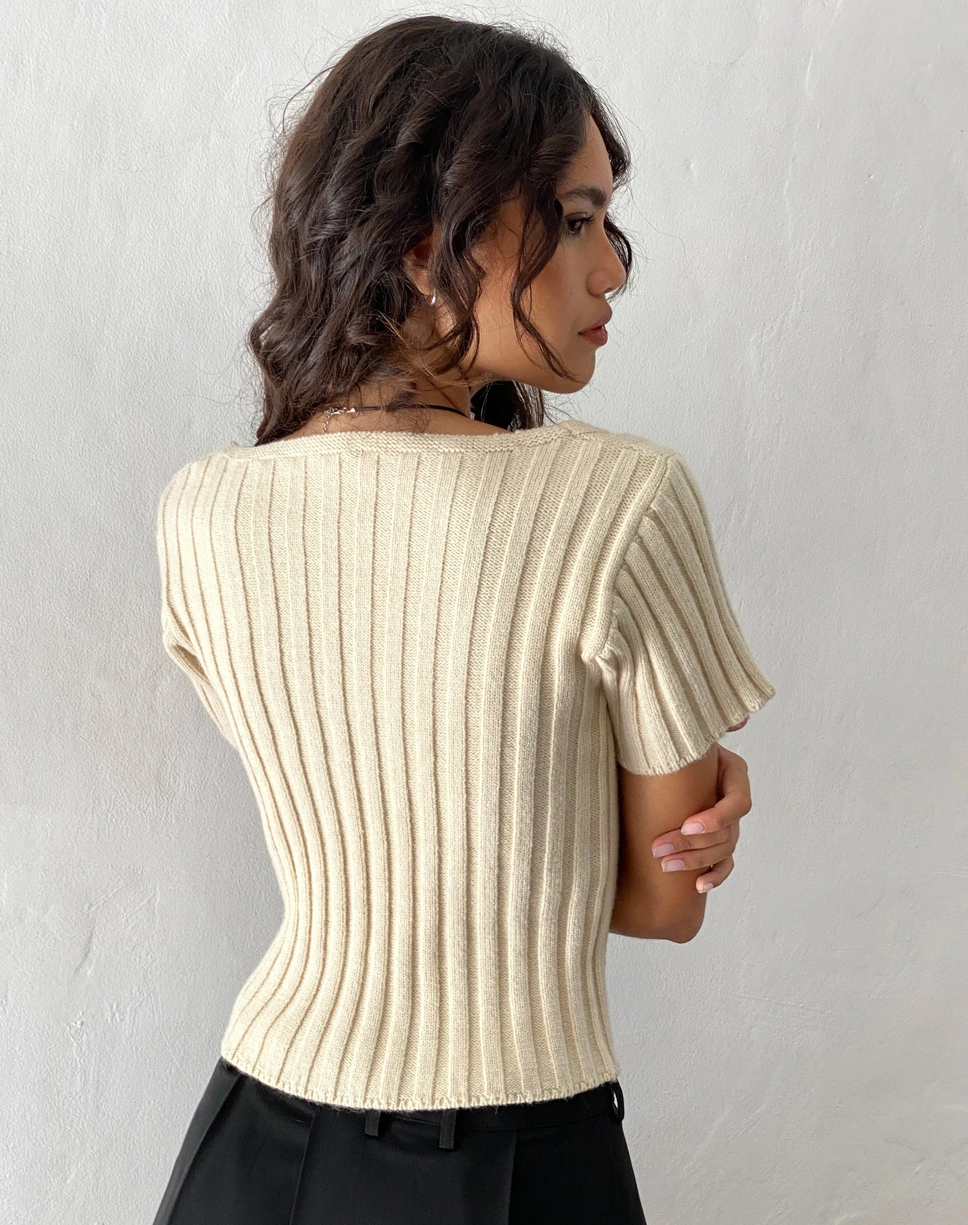 Estella Short Sleeve Knitted Top in Natural Oat - Image 4