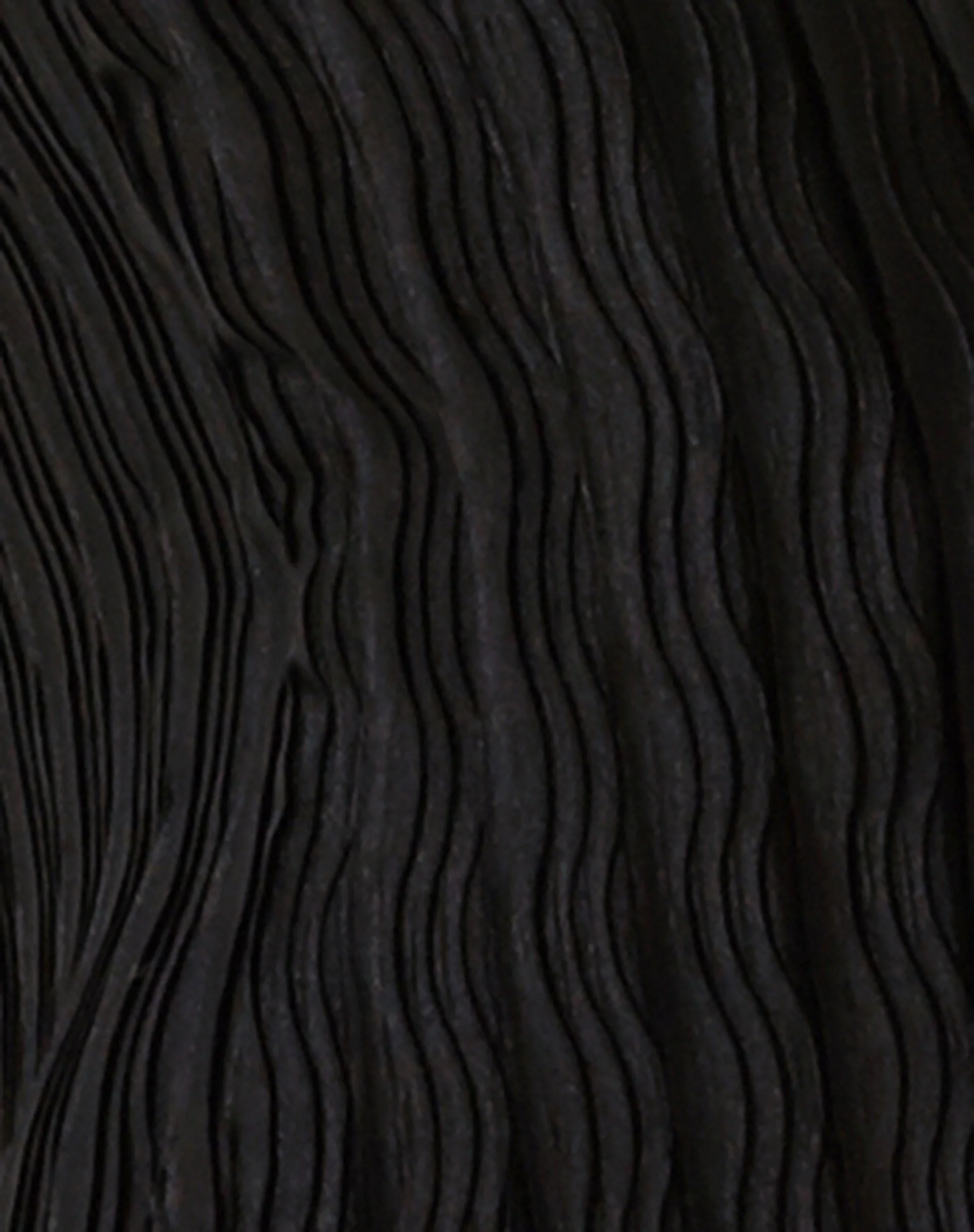Estonia Midi Dress in Crinkle Black - Image 5