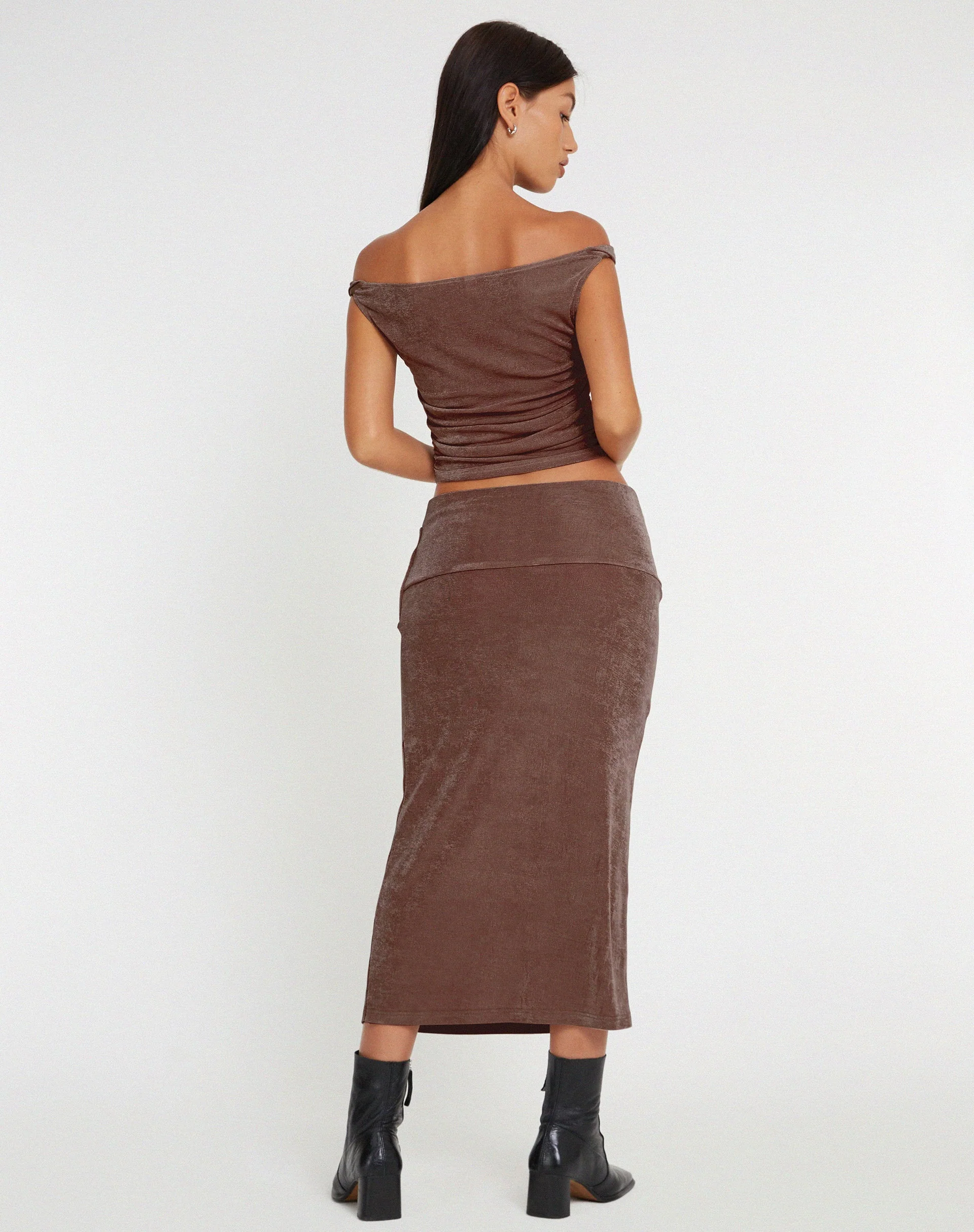 Gadis Slinky Midi Skirt in Peppercorn - Image 4