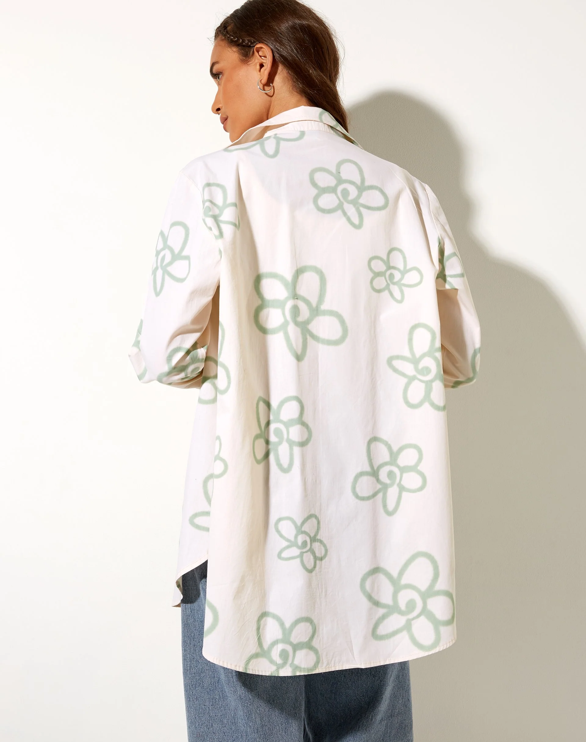 Gana Shirt in White Graffiti Flower - Image 2