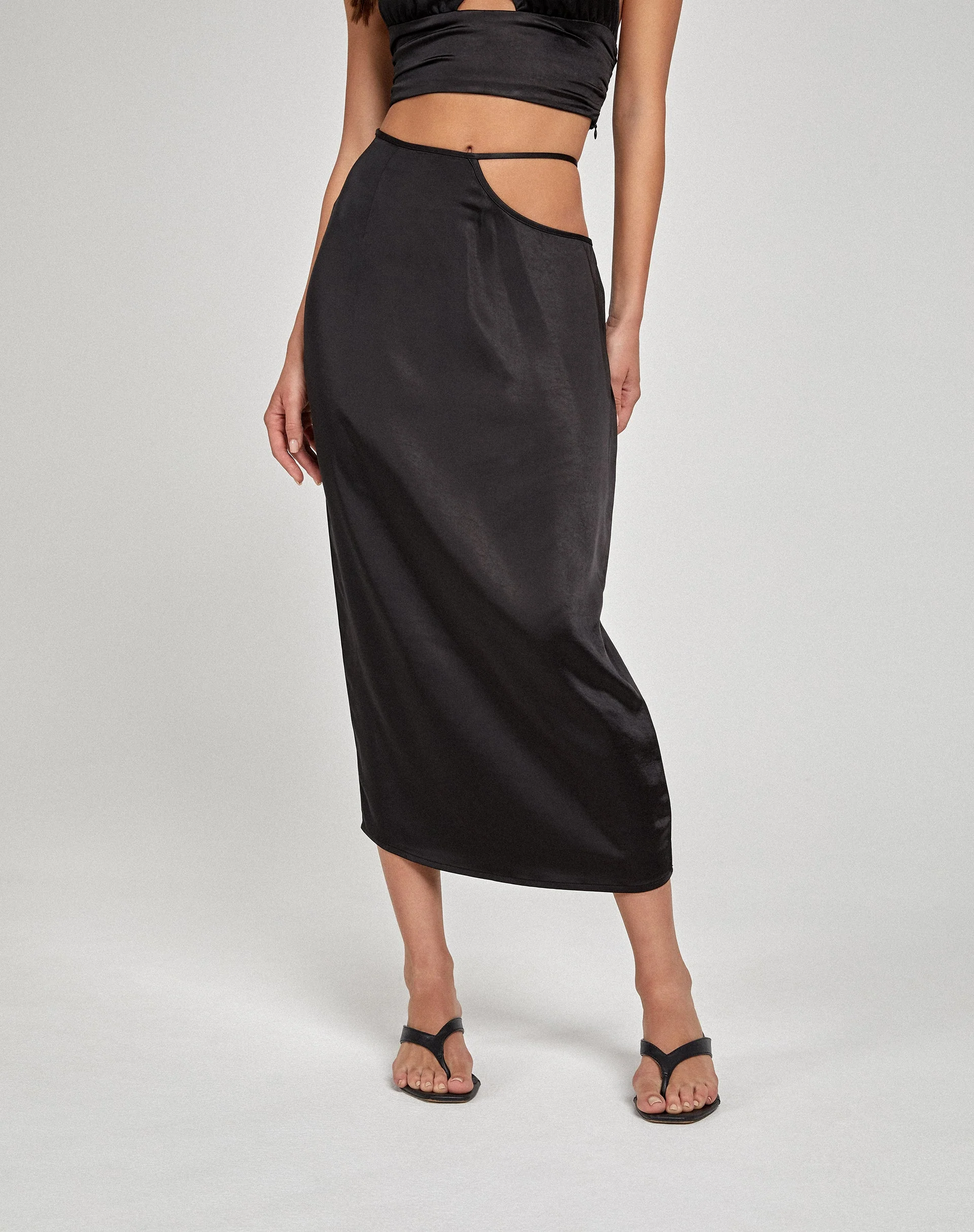 Gardy Midi Skirt in Satin Black - Image 2