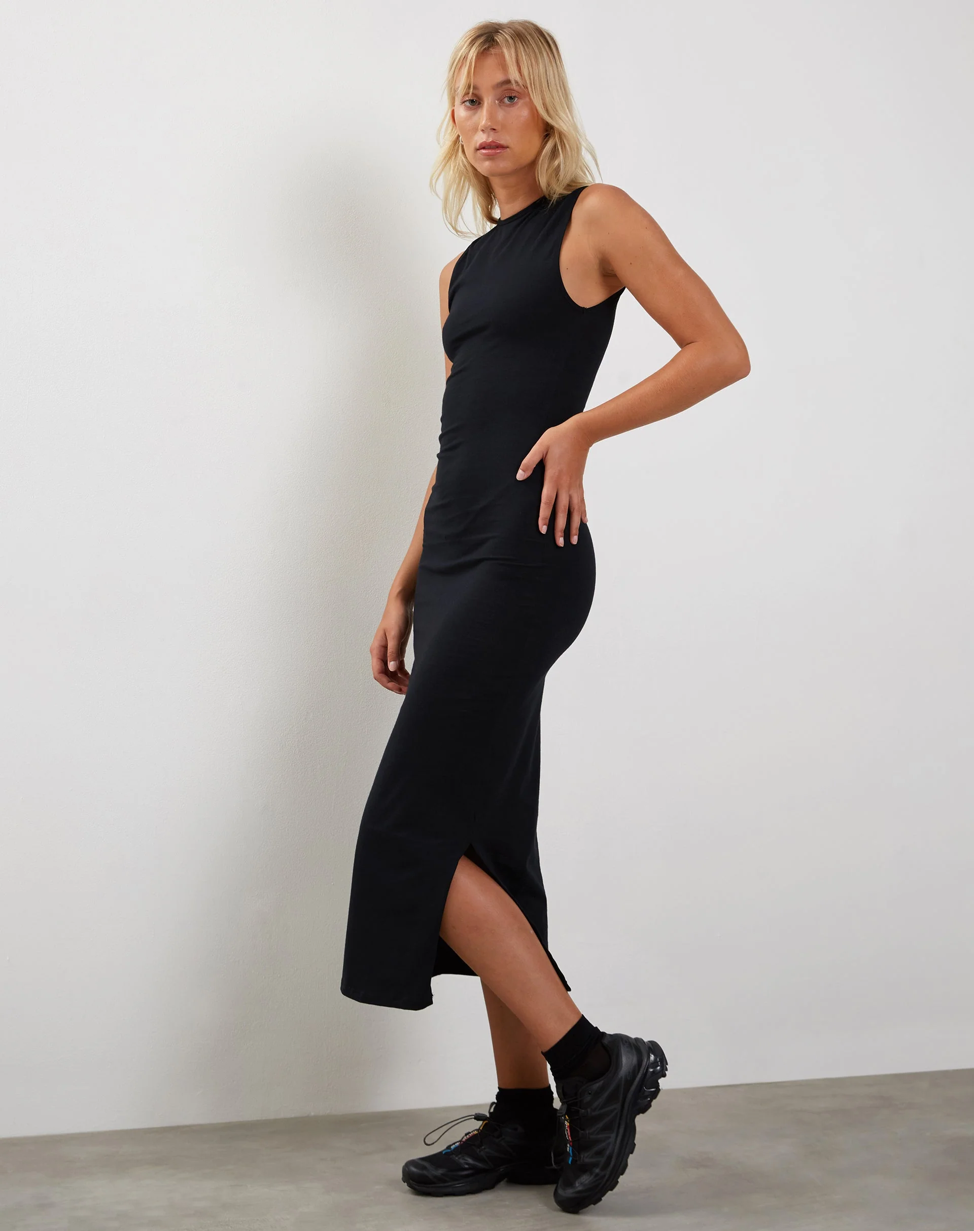 Gelena Midi Dress in Black - Image 3