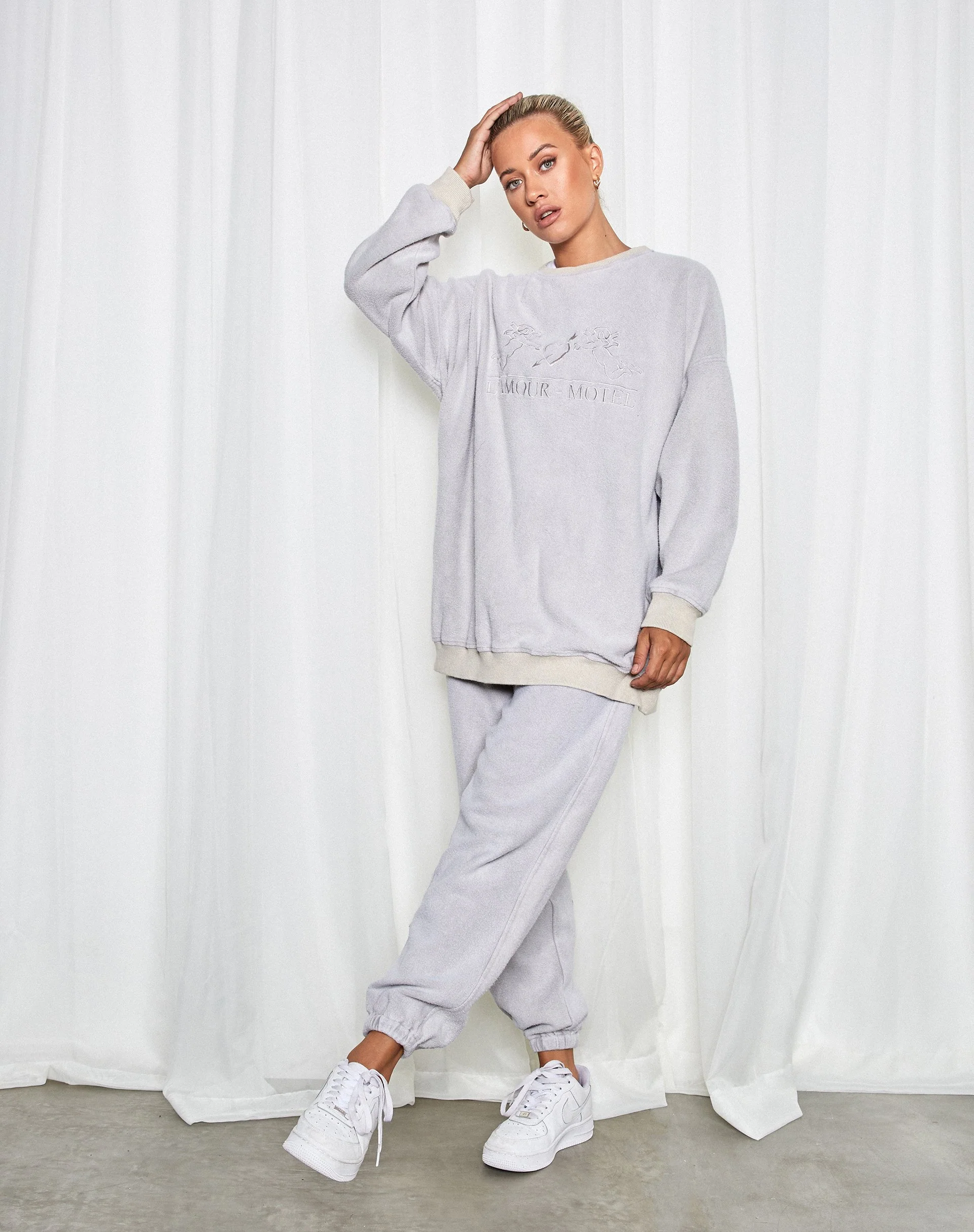 Glo Sweatshirt in Coconut Milk Cherub L'Amour Embro - Image 4