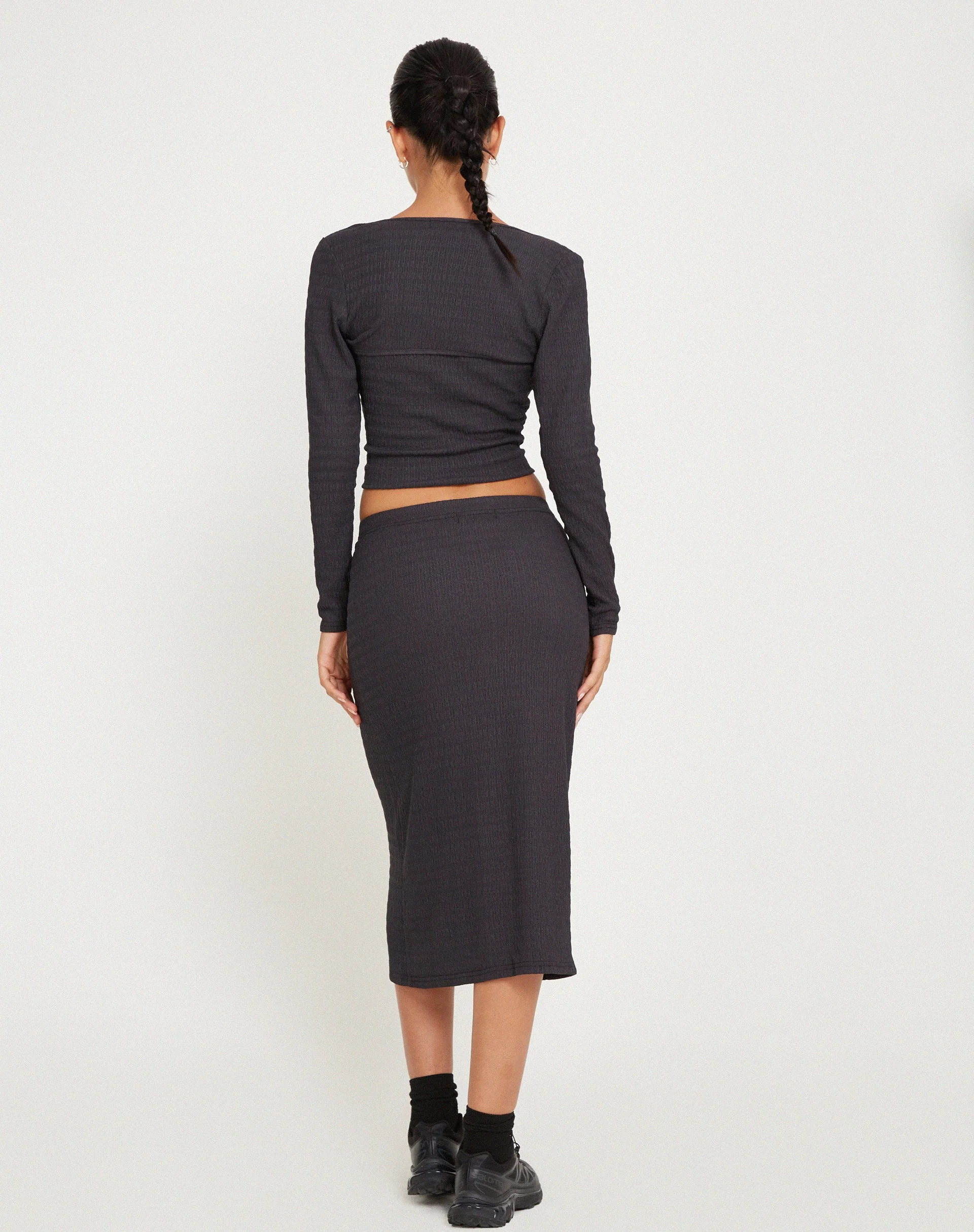 Hadley Midi Skirt in Crinkle Charcoal - Image 4