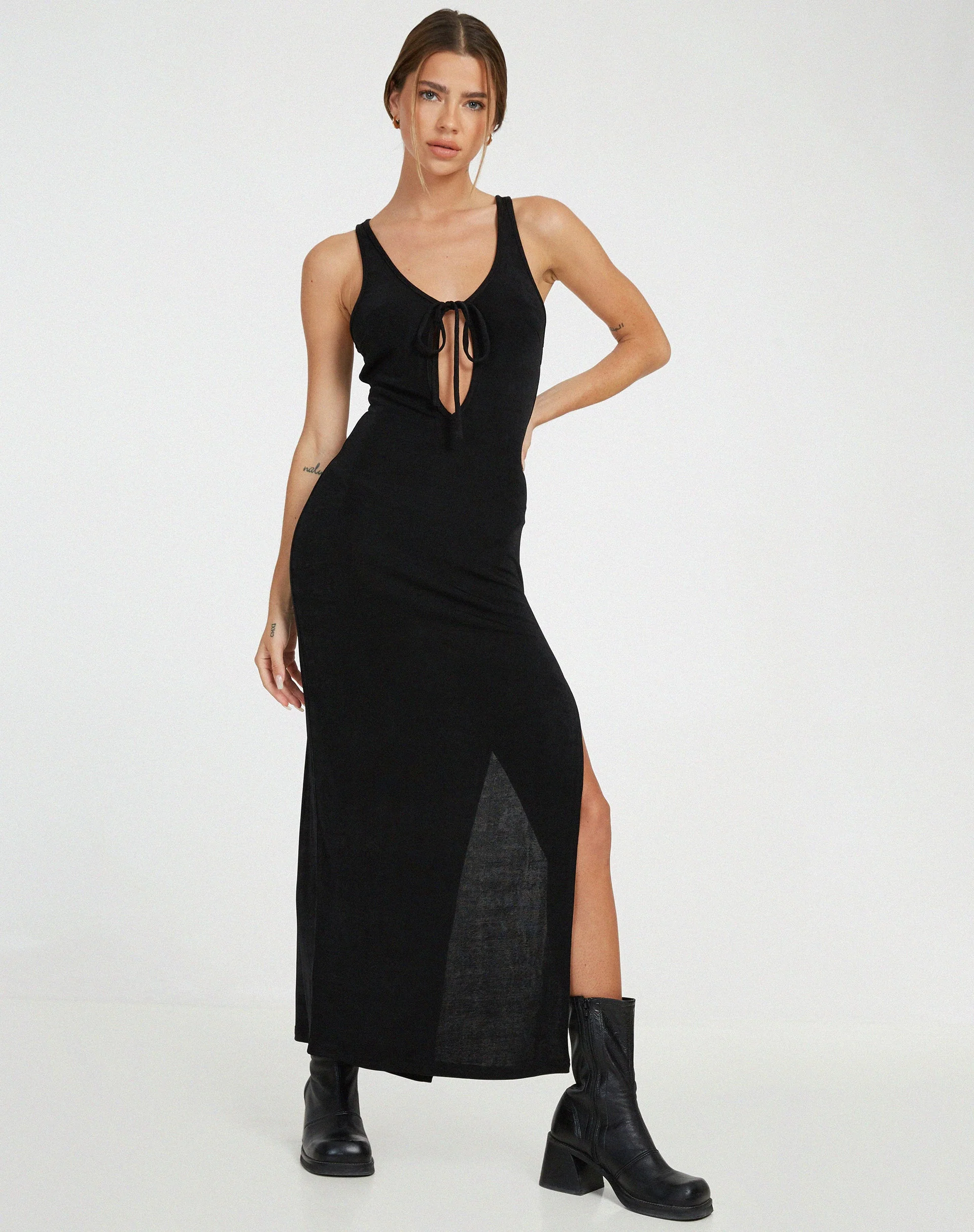 Haldis Maxi Dress in Black - Image 4