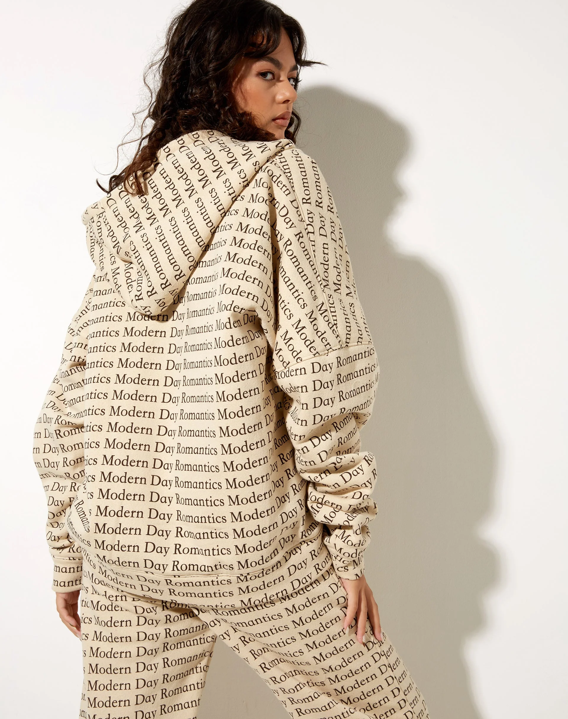 Hollack Zip Hoody in Modern Day Romantics - Image 2