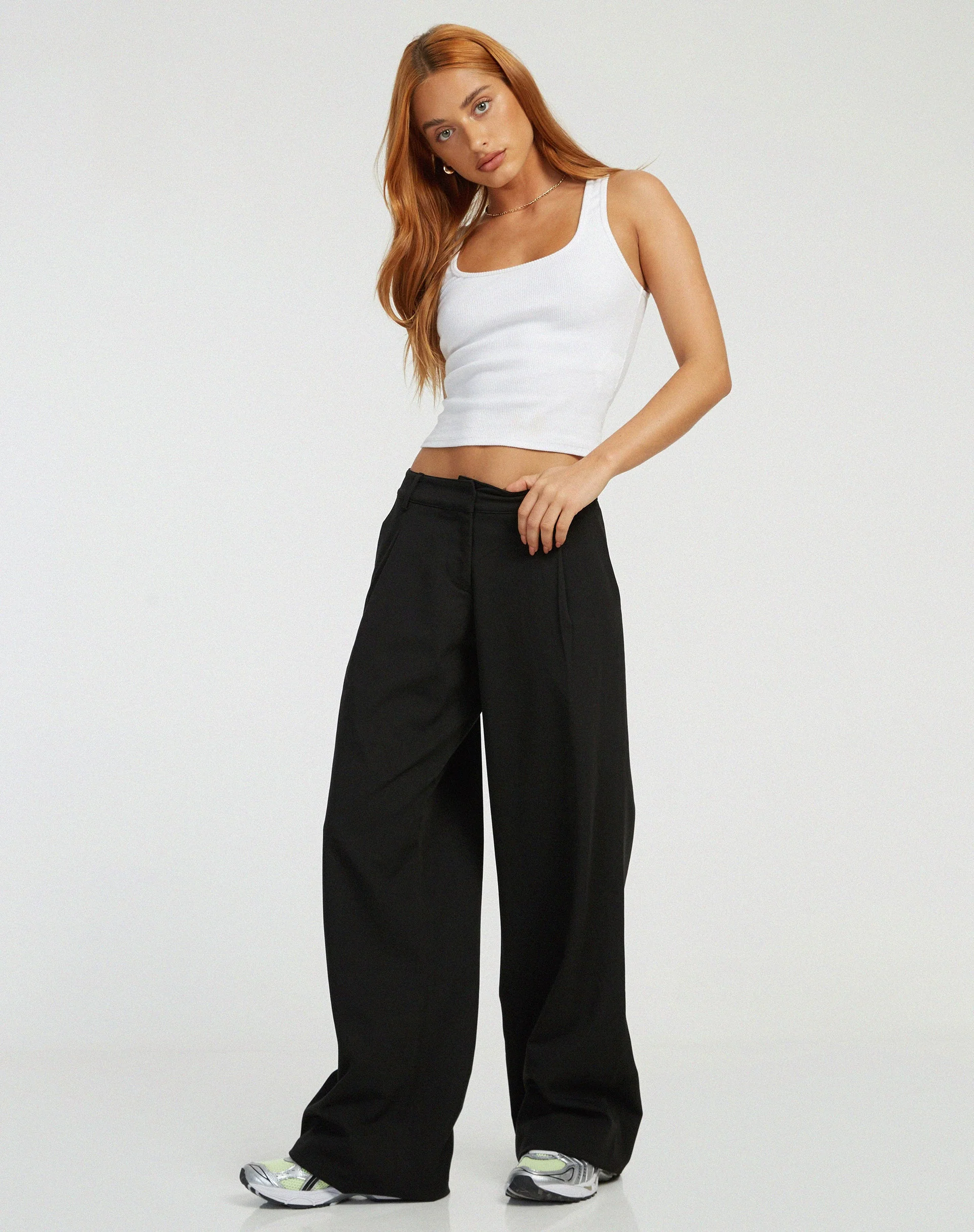 Hondra Wide Leg Trouser in Black - Image 6