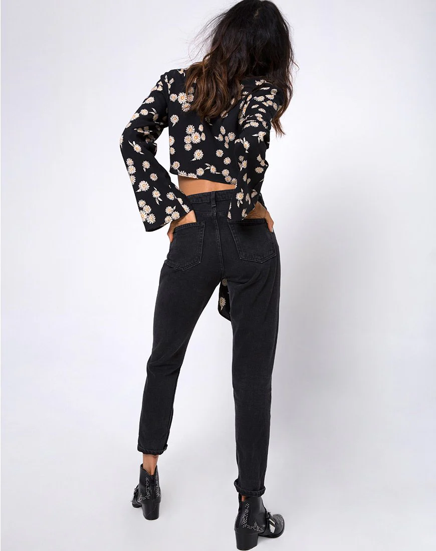 Laya Wrap Top in Grunge Daisy Floral - Image 4