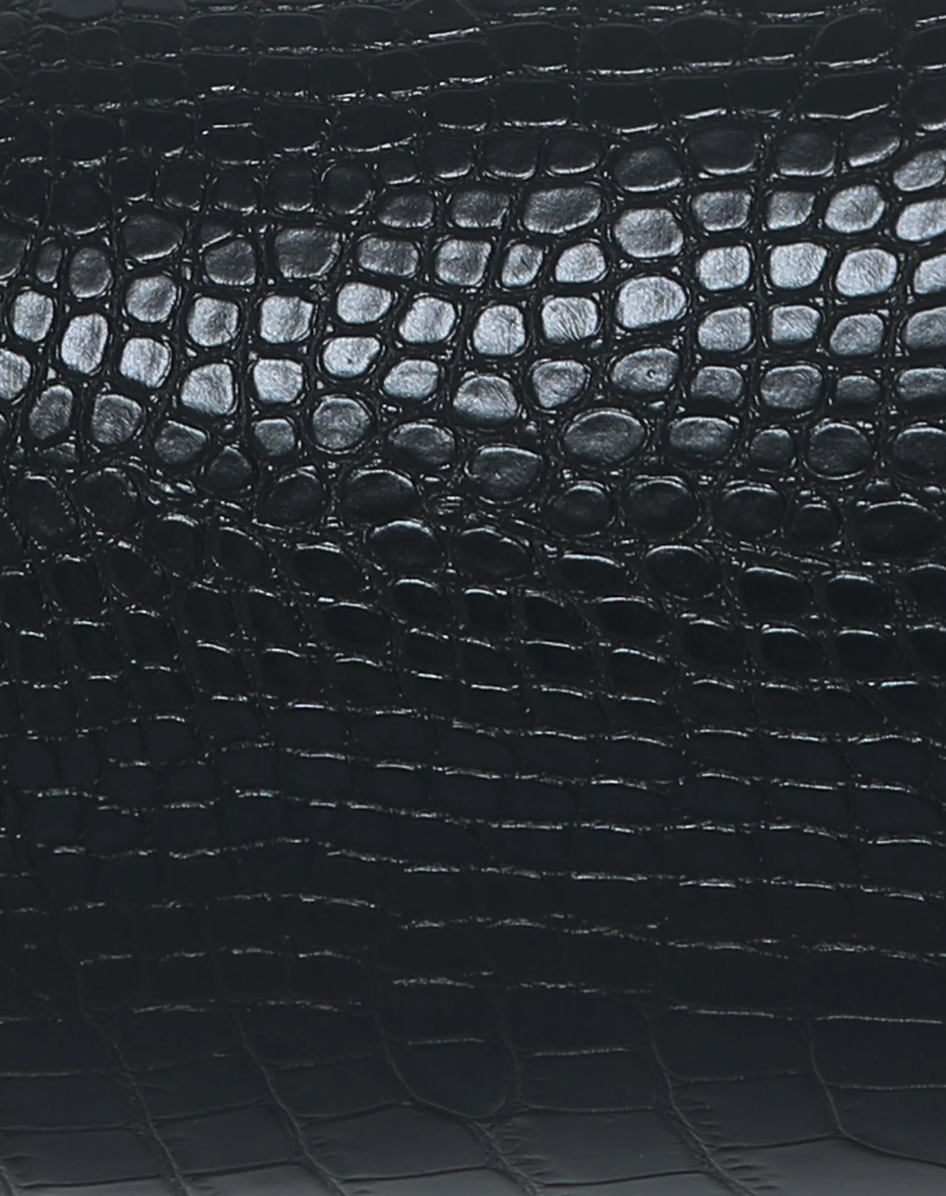 Leila Shoulder Bag in Black - Image 6