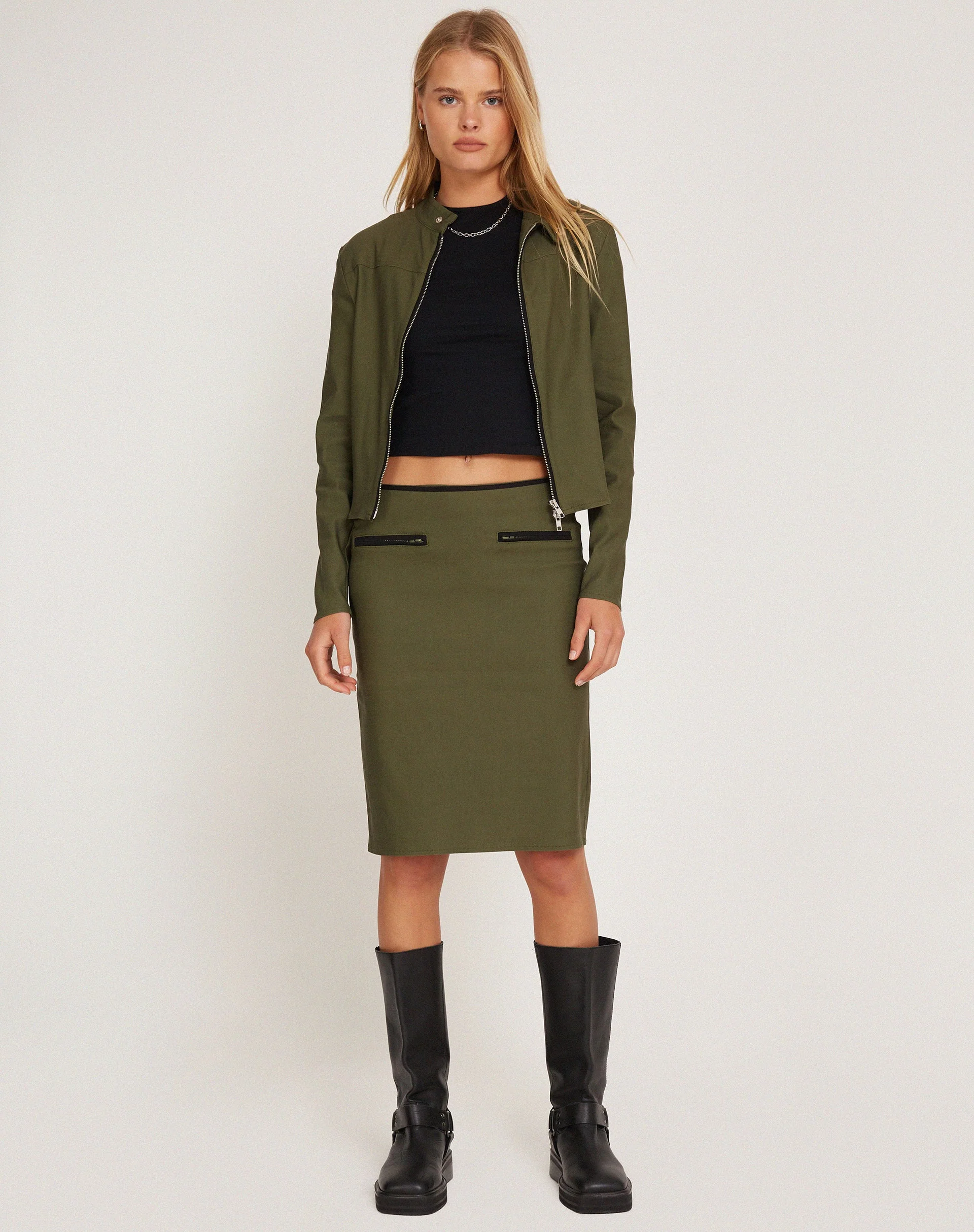 Livia Jacket in Tailoring Army Green - Image 4