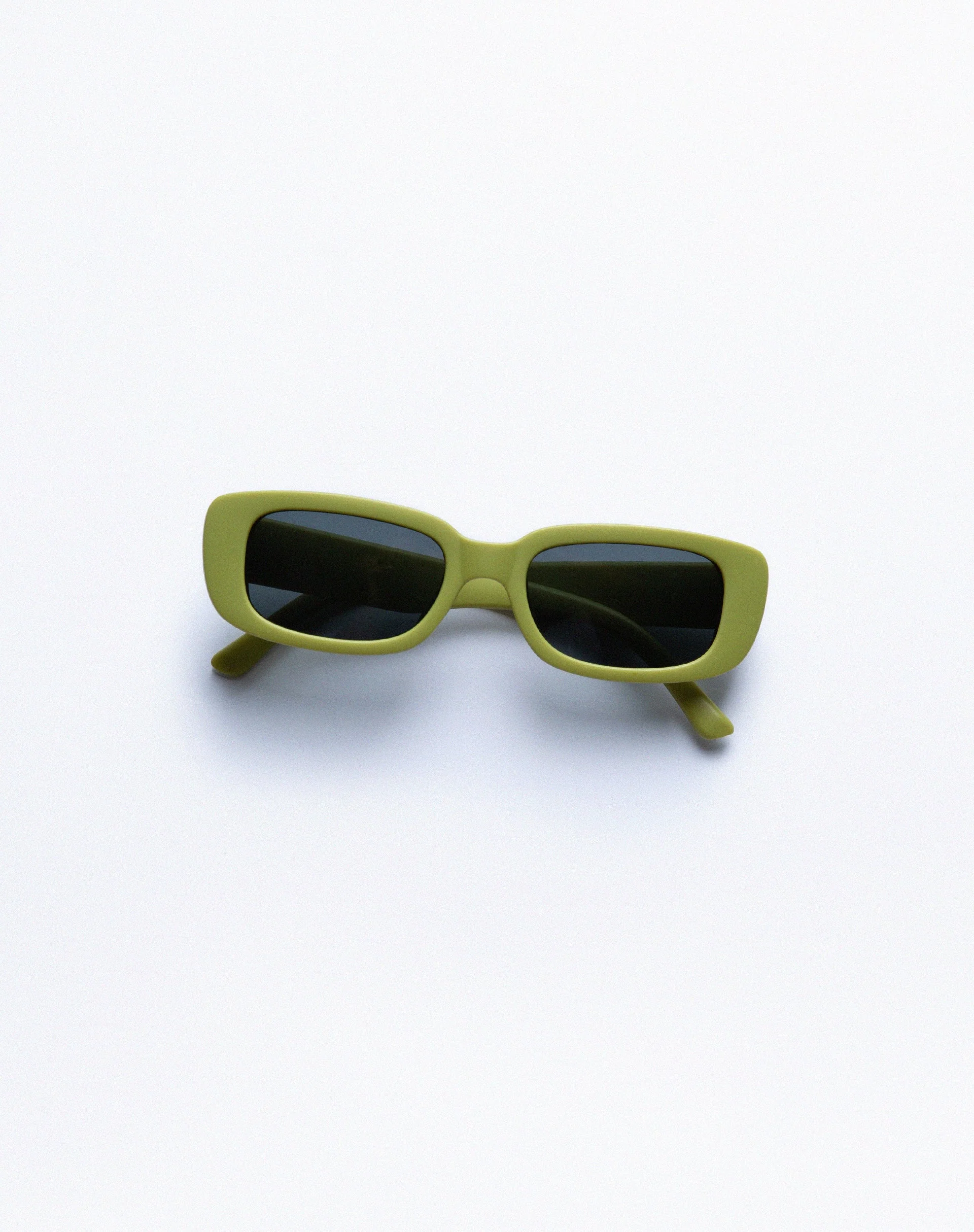 Lizzie Sunglasses in Green - Image 5