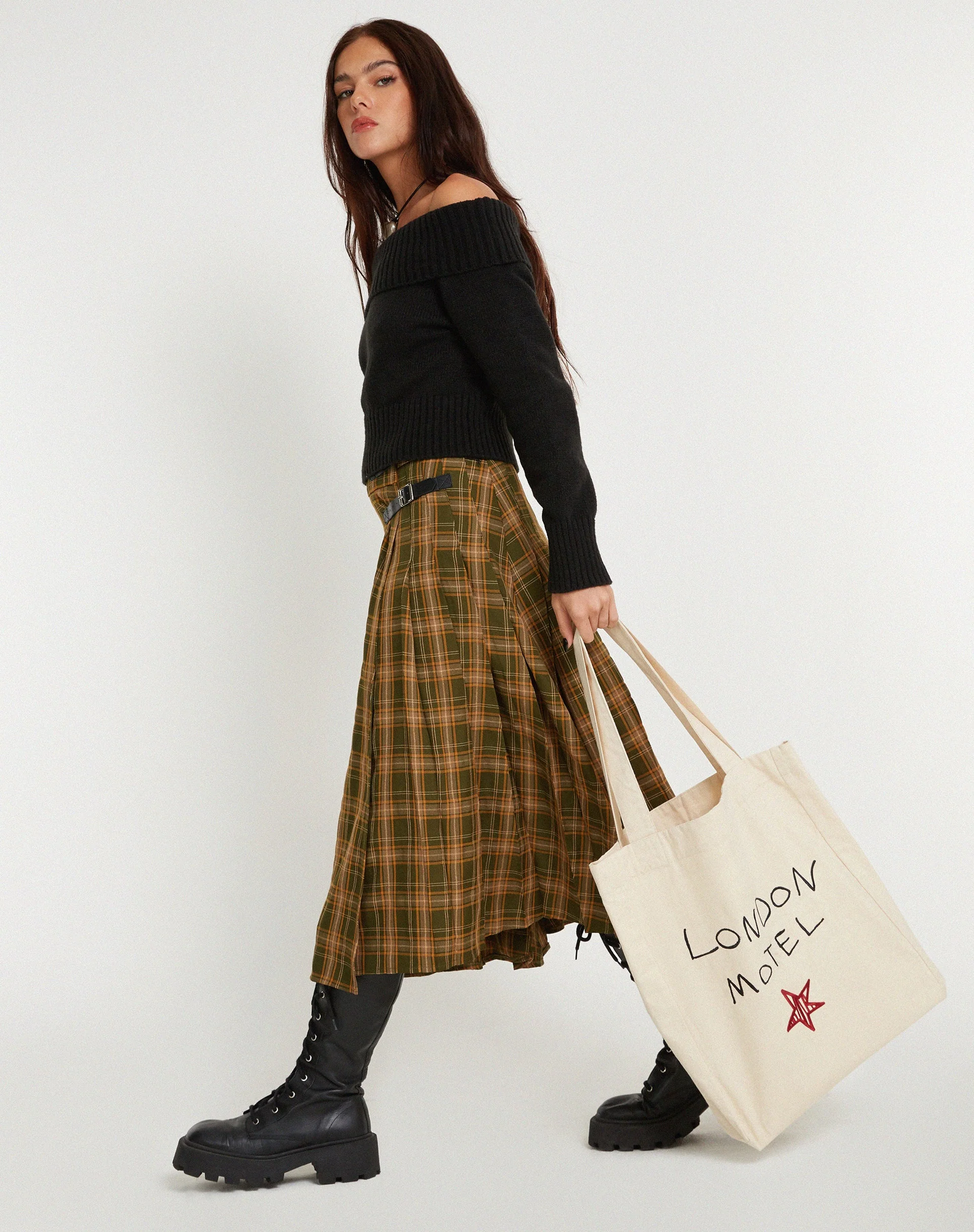 London Tote Bag in Ecru London Motel Embro - Image 3