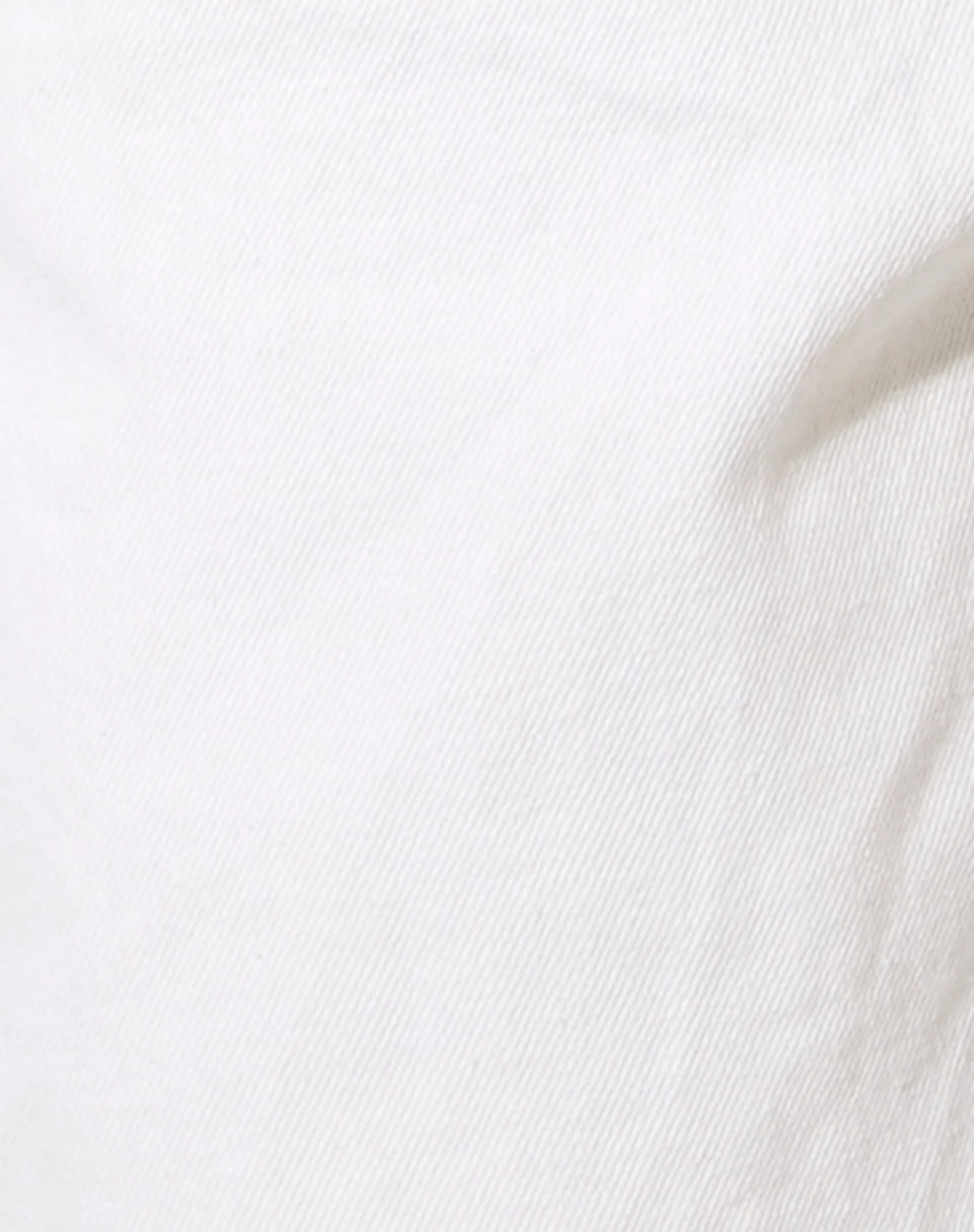 Loose Fit Denim Short in White Wash - Image 7