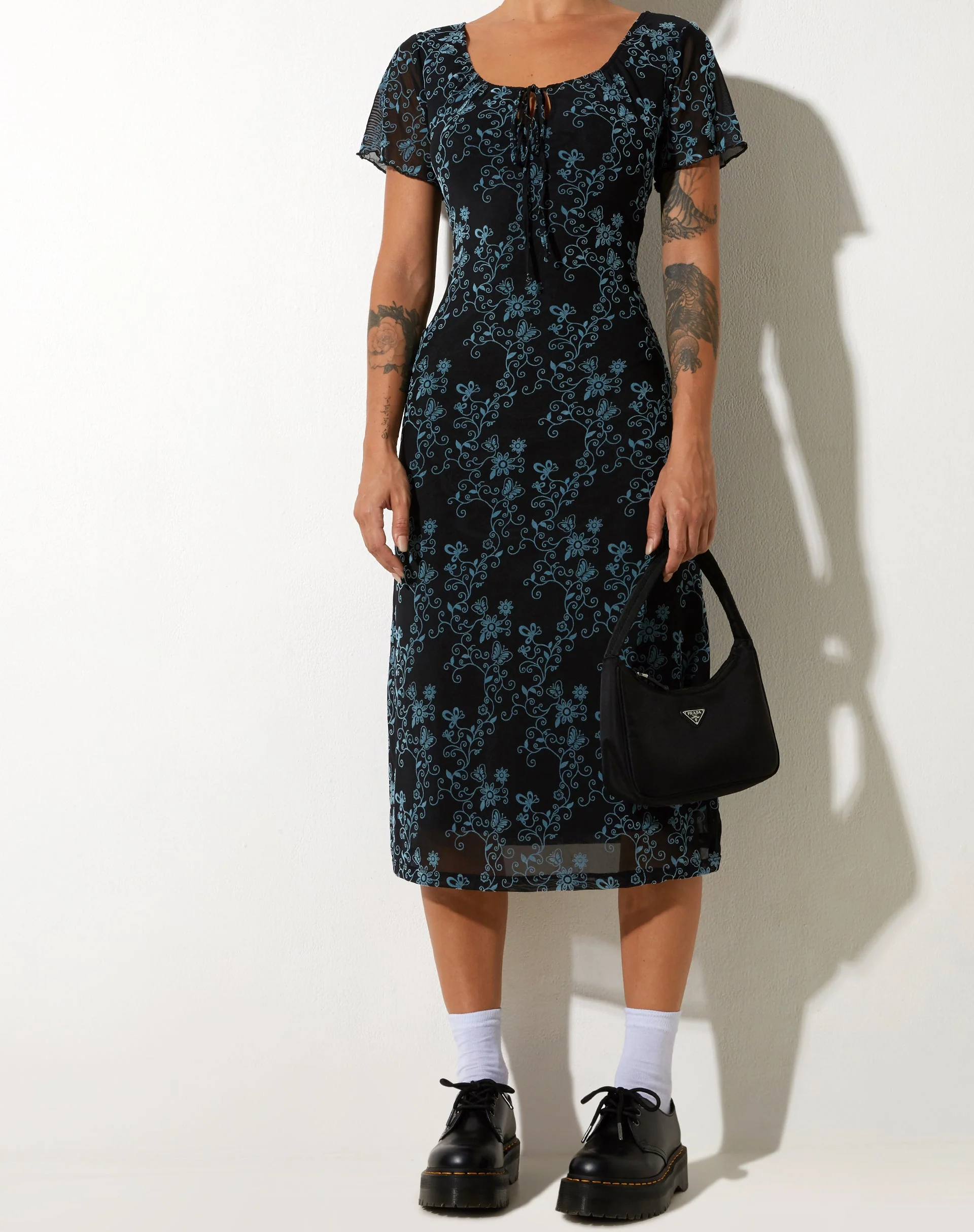 Lorani Midi Dress in Butterfly Vine Flock Blue - Image 5