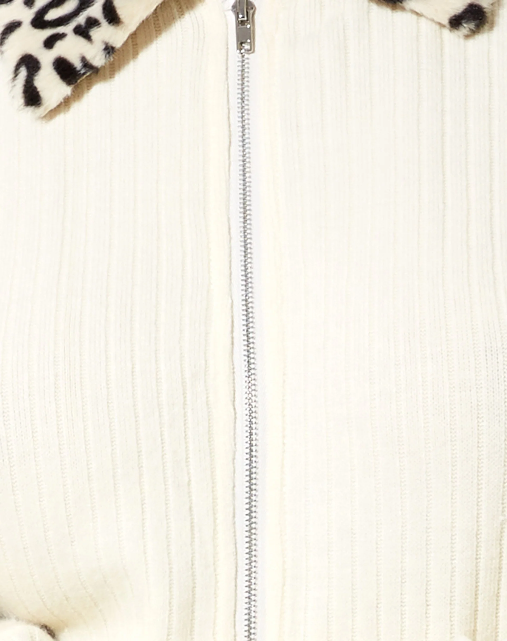Loria Cardi in Rib Ivory with Beige Animal - Image 7