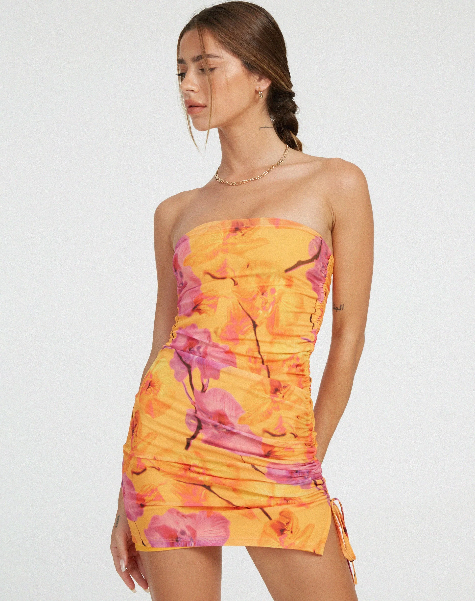 Maren Bodycon Dress in Blurred Orchid Peach - Image 3
