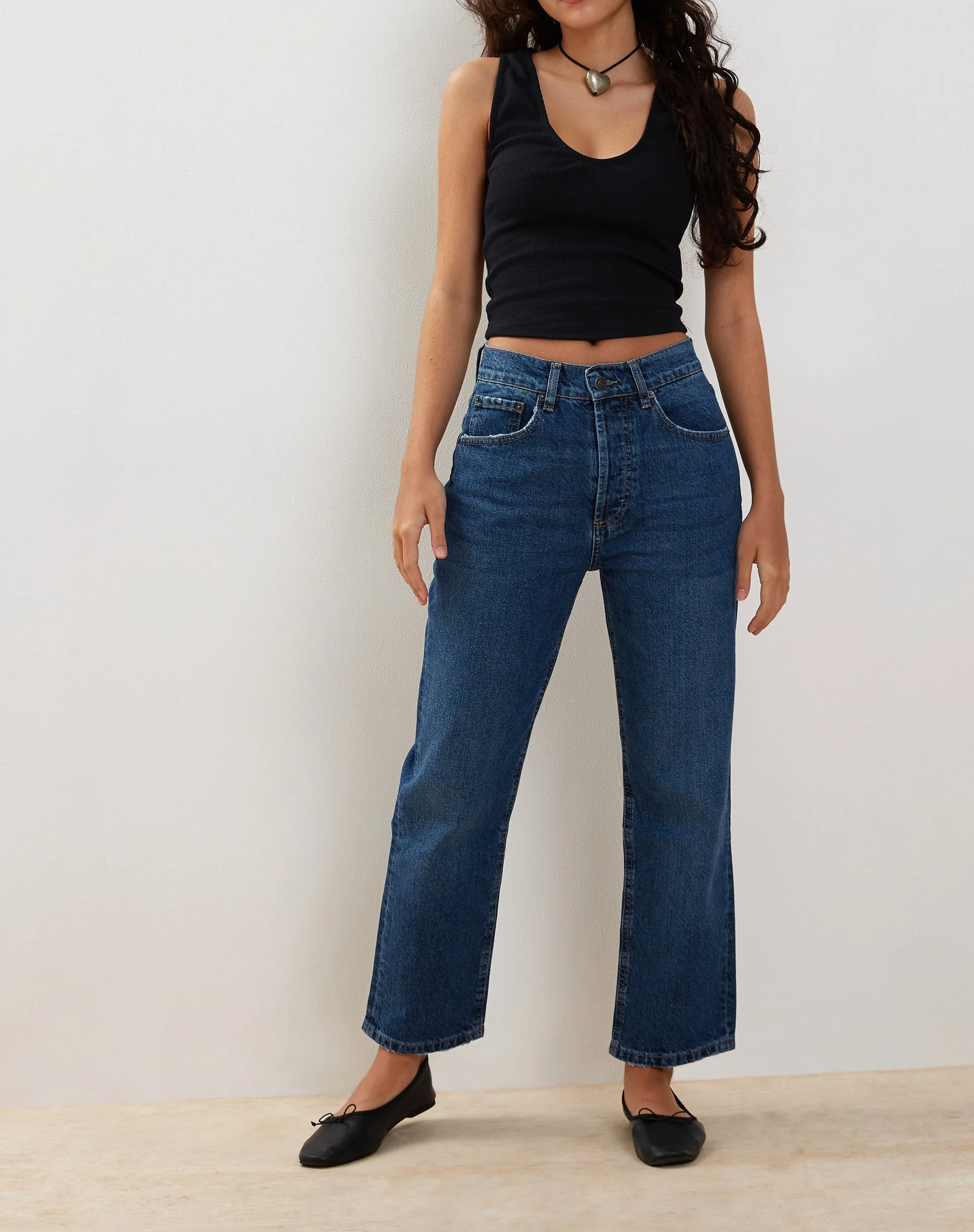 Mid Rise Straight Leg Jeans in Mid Blue Used Denim - Image 3