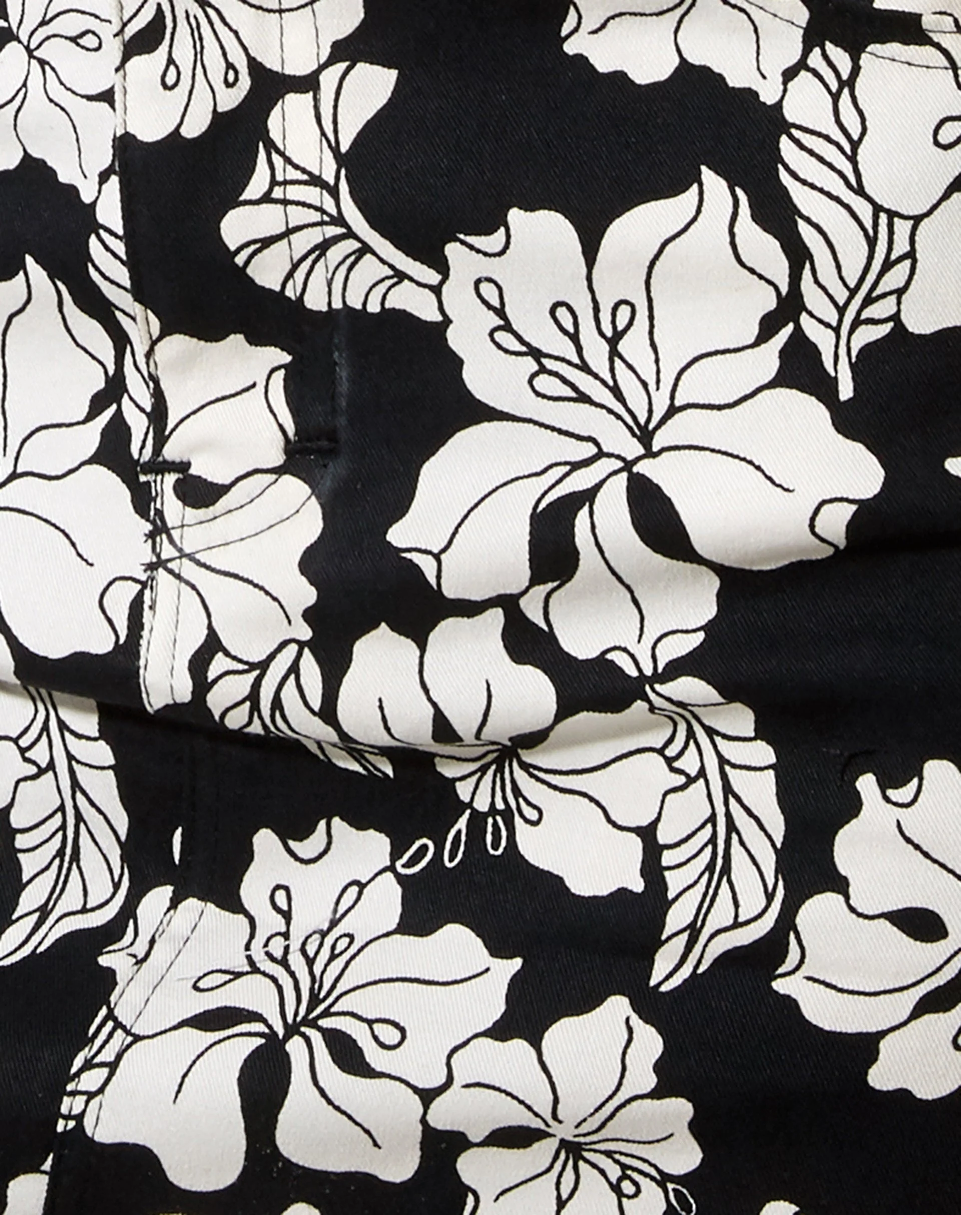 Mini Broomy Skirt in Vacation Black and White - Image 5