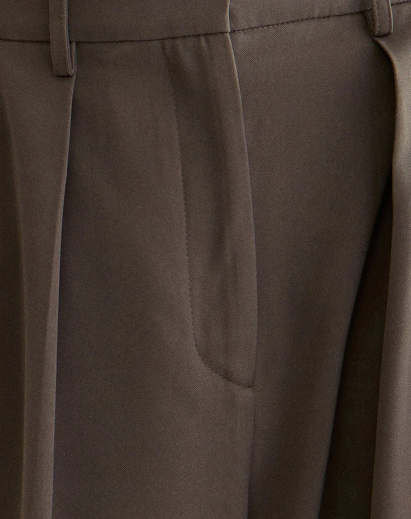 Nala Wide Pleat Trouser in Tailoring Truffle - Image 6