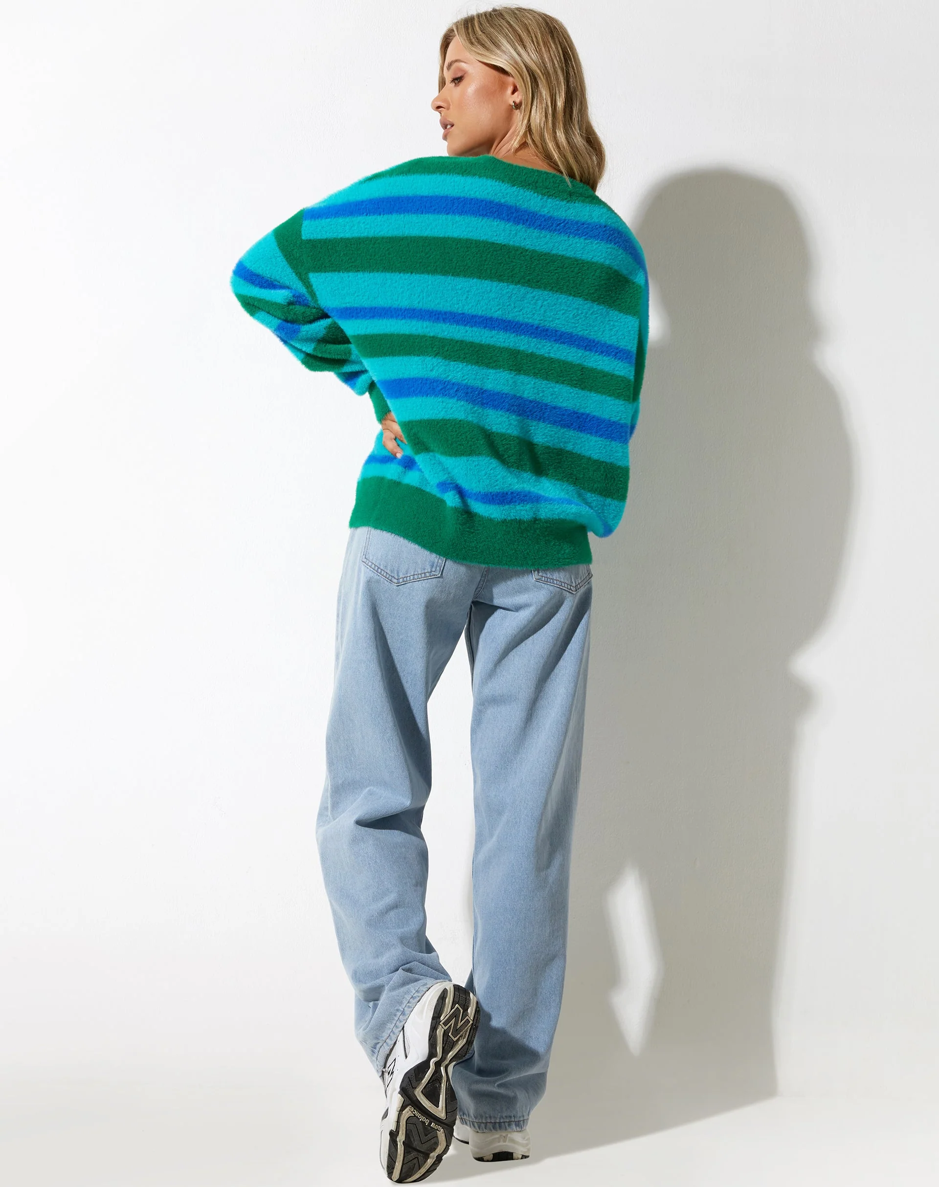 Namari Jumper in Fluffy Yarn Turquoise - Image 5
