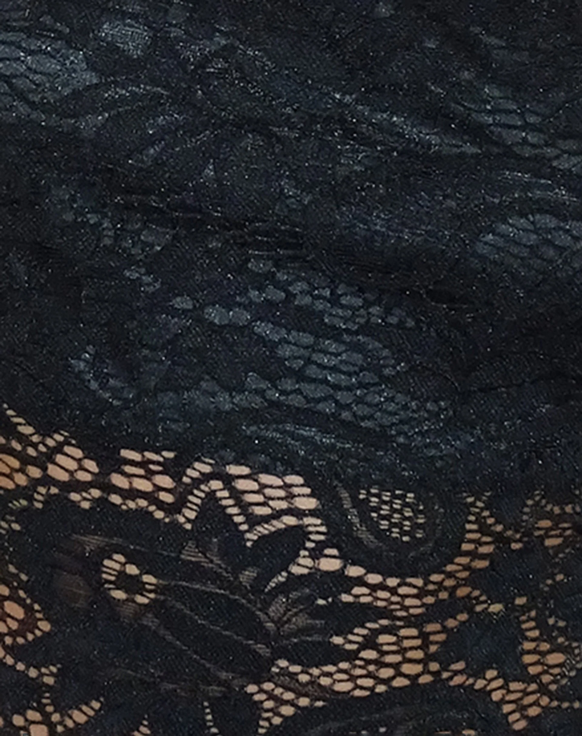 Nirva Bandana Top in Jet Black Lace - Image 8
