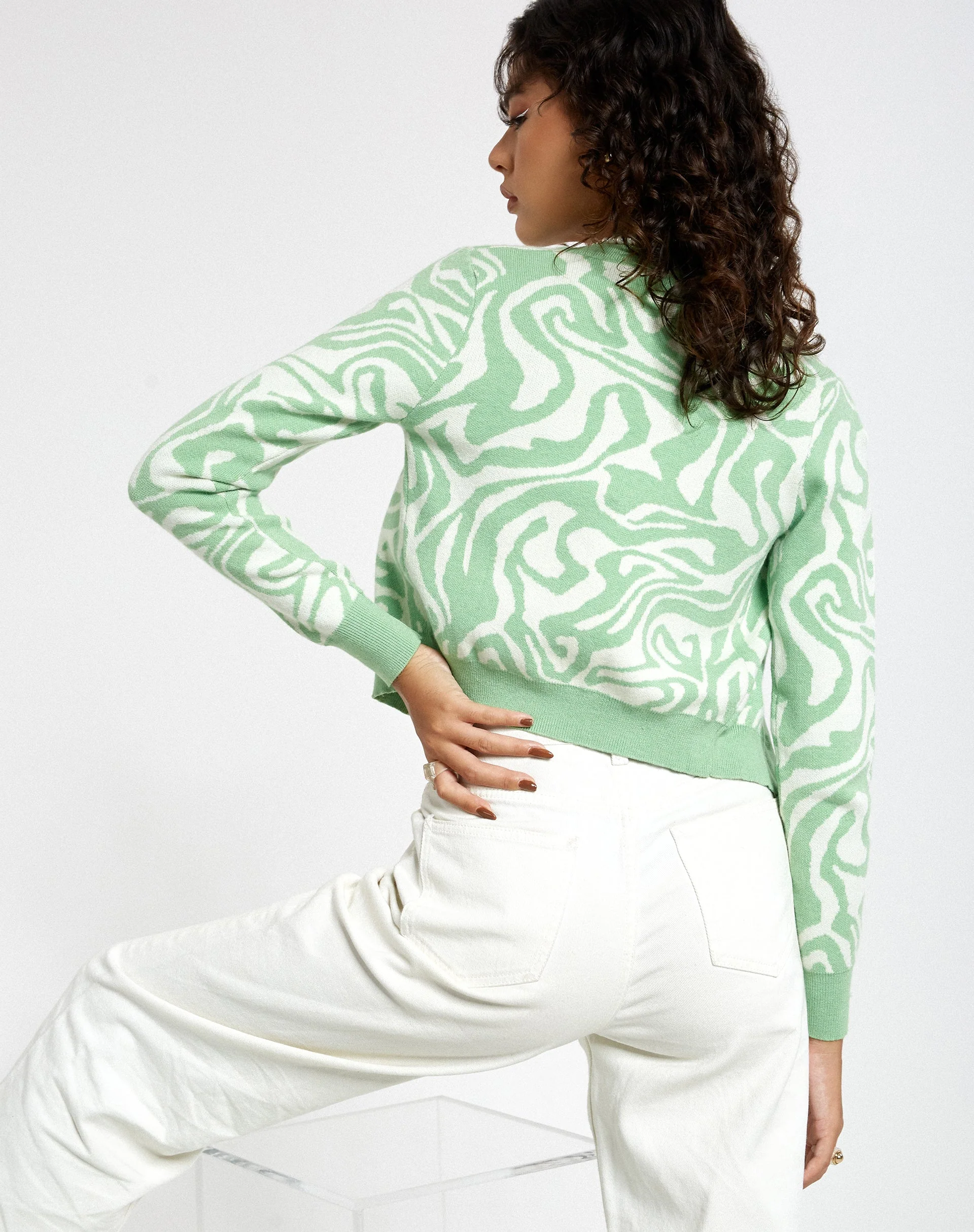 Odina Cardi in Knit Jagged Swirl Peppermint and Cream - Image 6