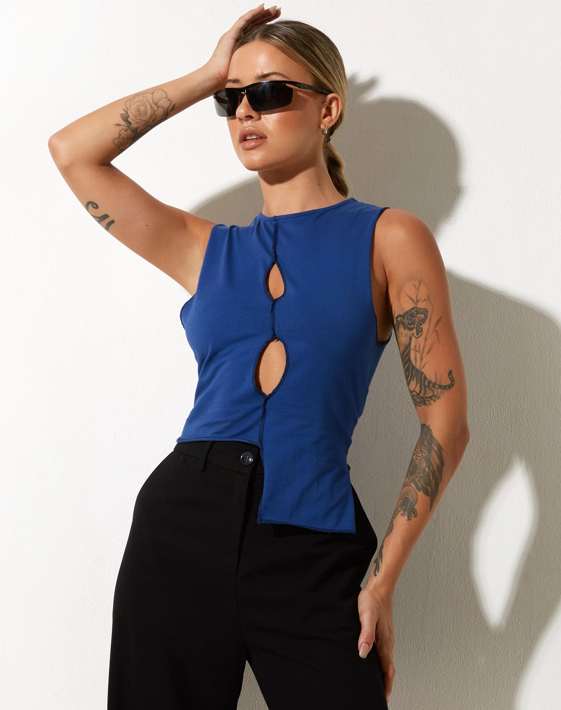 Raujo Top in Lycra Dazzling Blue - Image 2