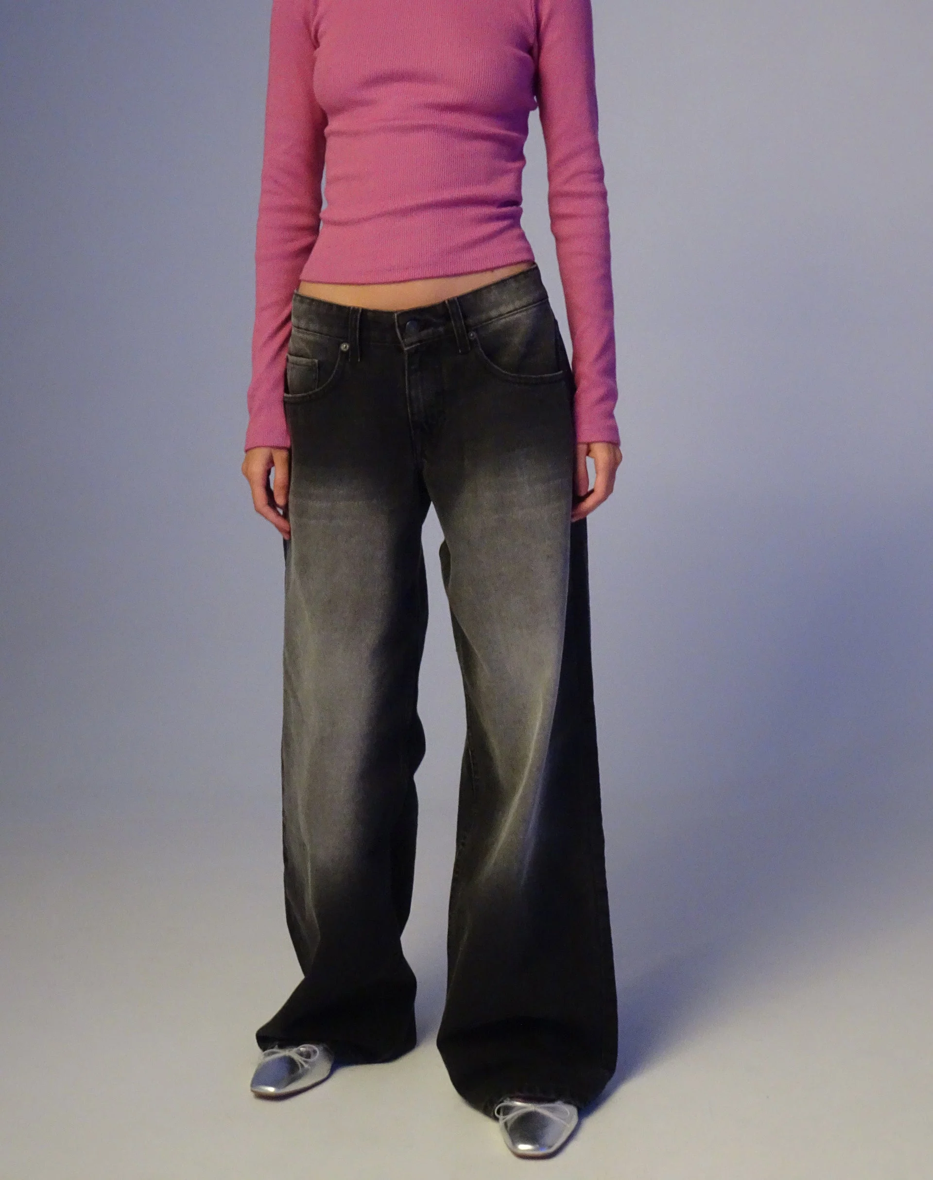 Roomy Extra Wide Low Rise Jeans in Extreme Black Wash