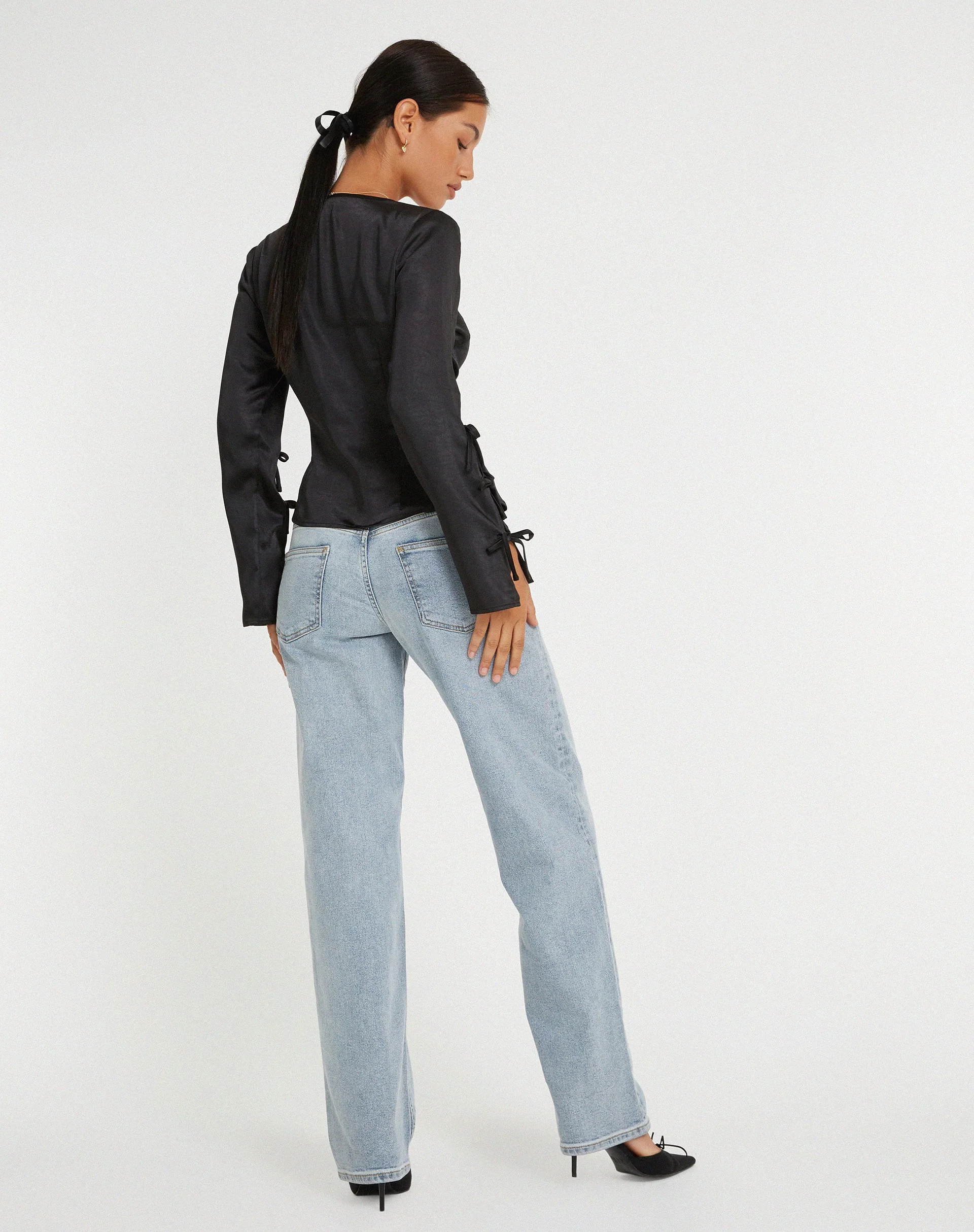 Ruhara Long Sleeve Top in Satin Black - Image 5