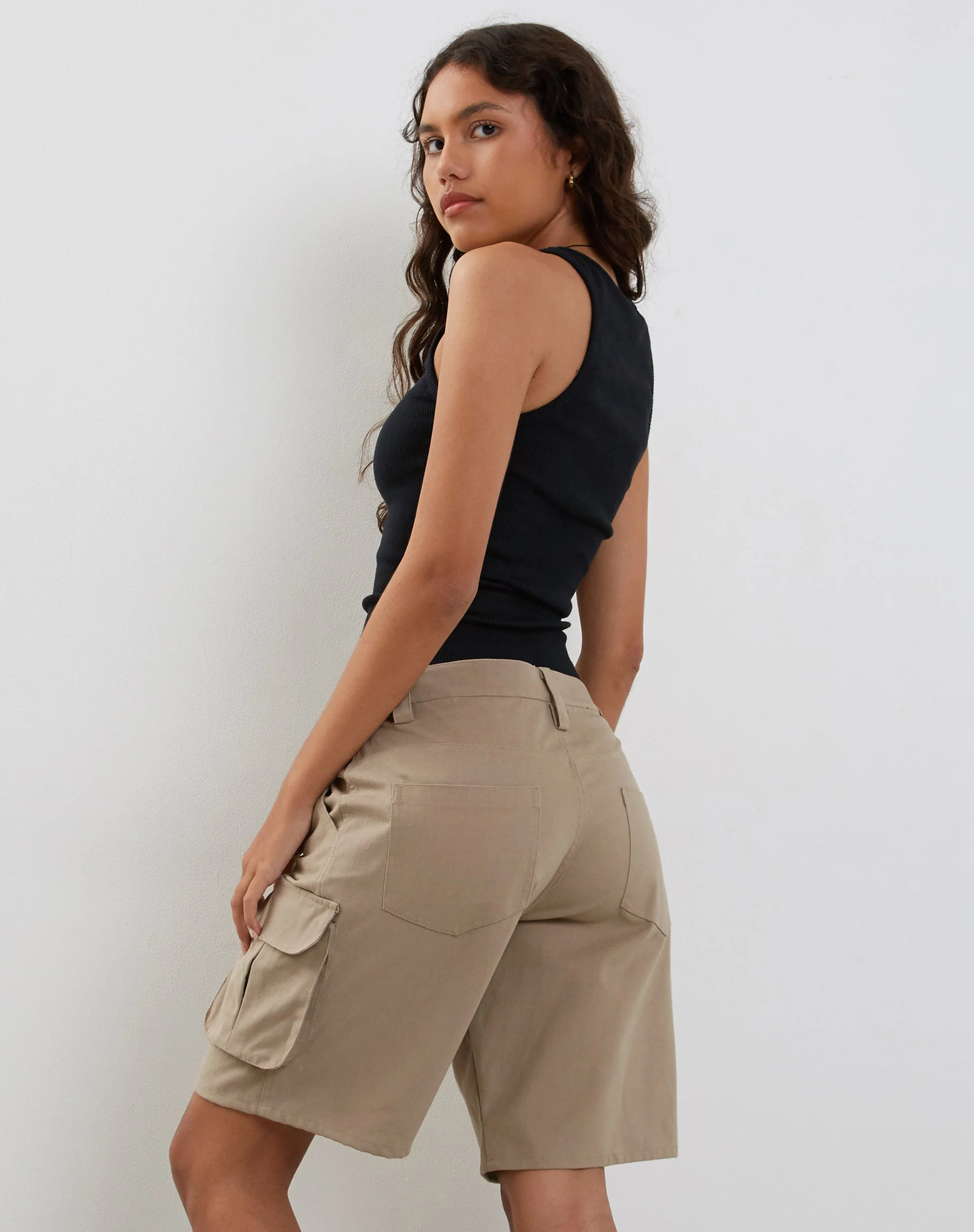 Saito Longline Cargo Short in Stone - Image 4