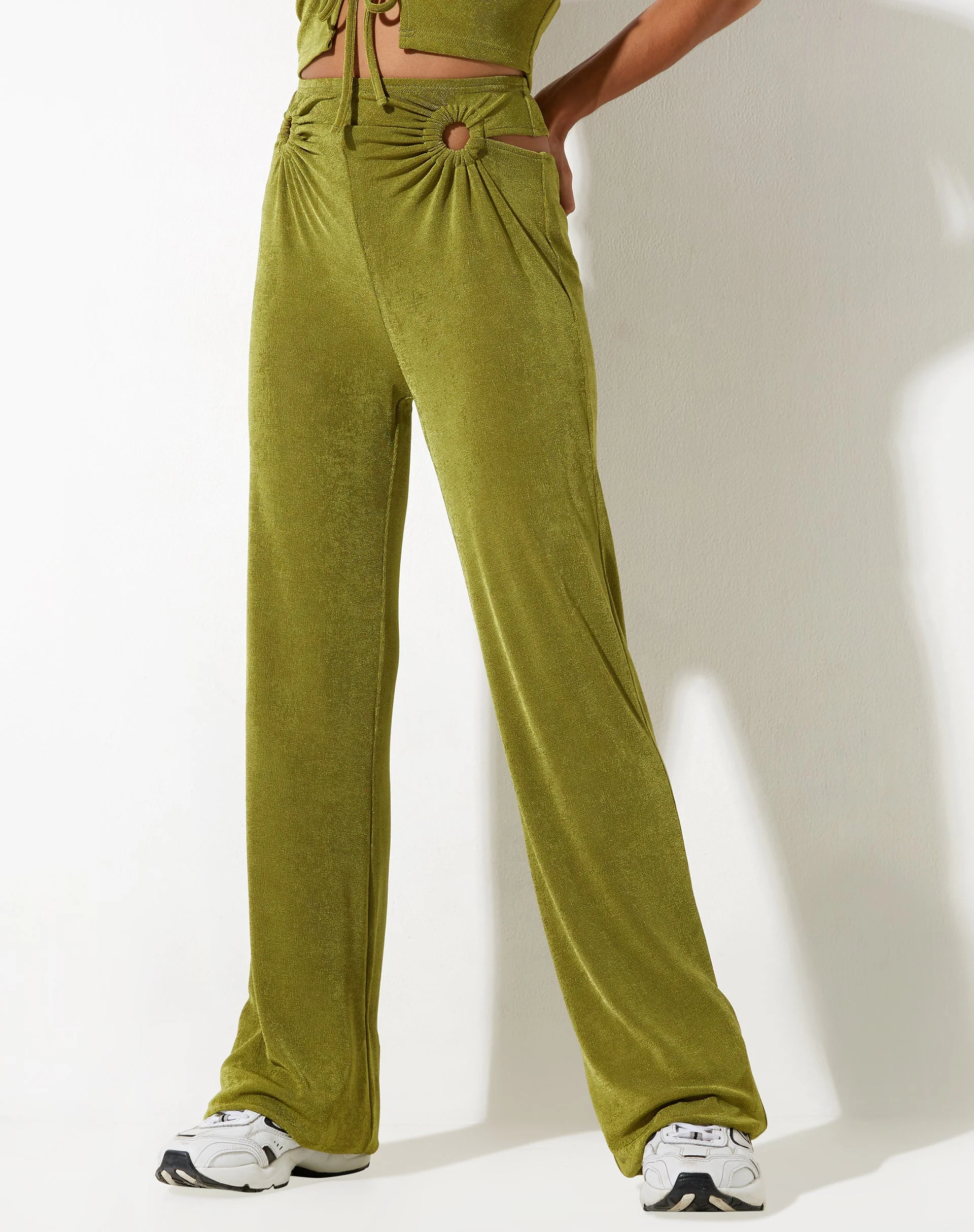 Sesaot Flare Trouser in Crepe Lime - Image 4
