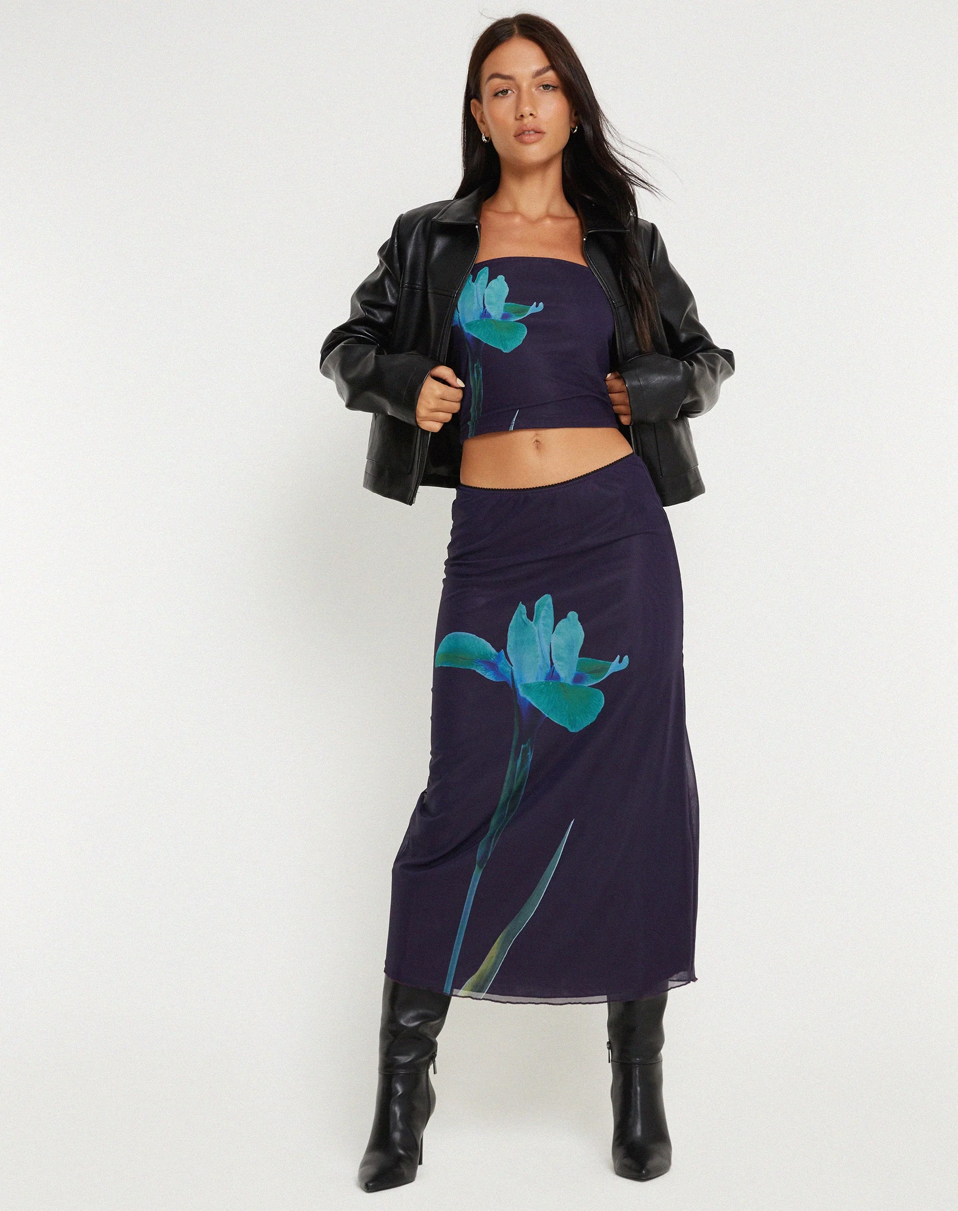 Shae Mesh Bandeau Top in Navy Flower - Image 5