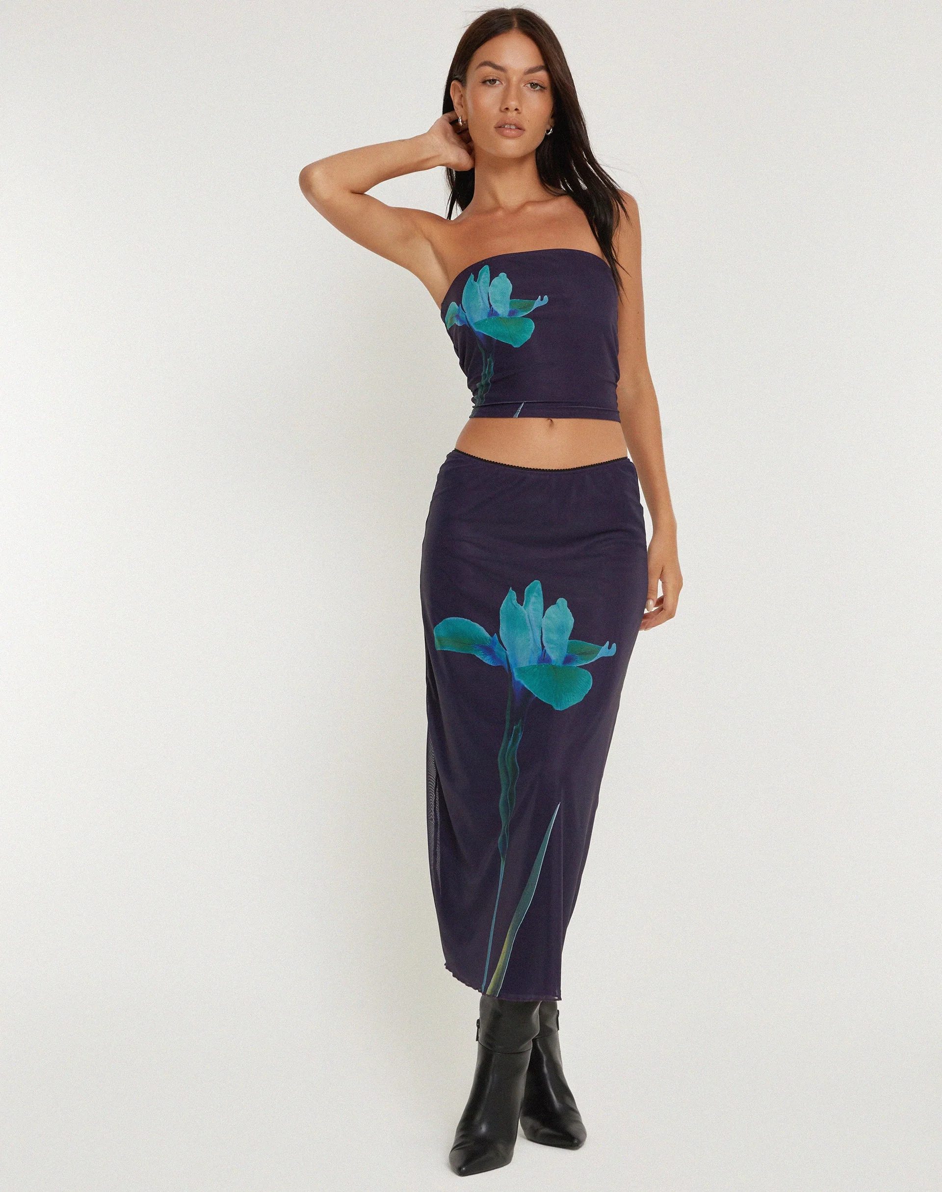 Shae Mesh Bandeau Top in Navy Flower - Image 6