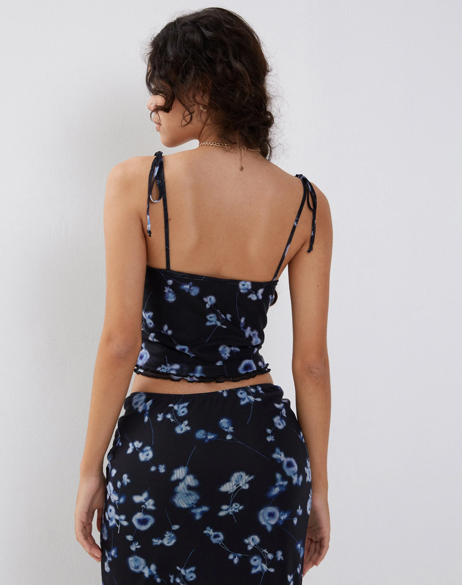 TAMARI TOP MESH DIFFUSED FLORAL NAVY - Image 4