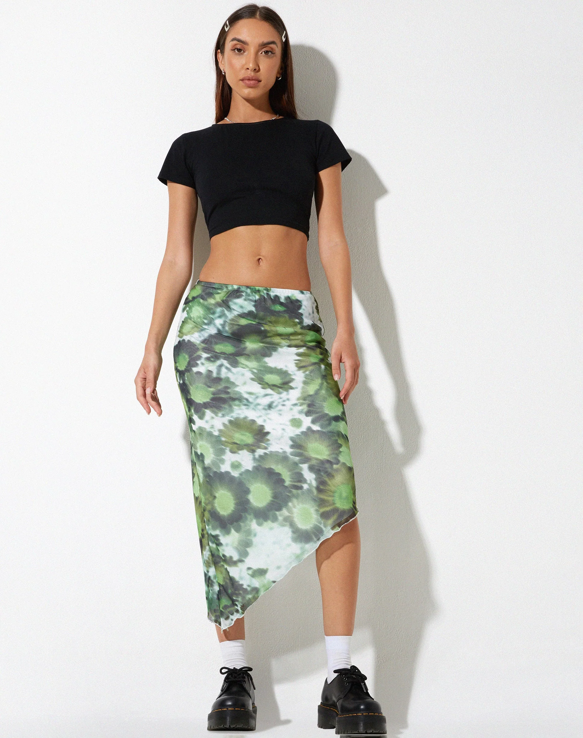 Tansu Midi Skirt in Xray Blurred Daisy Green - Image 4
