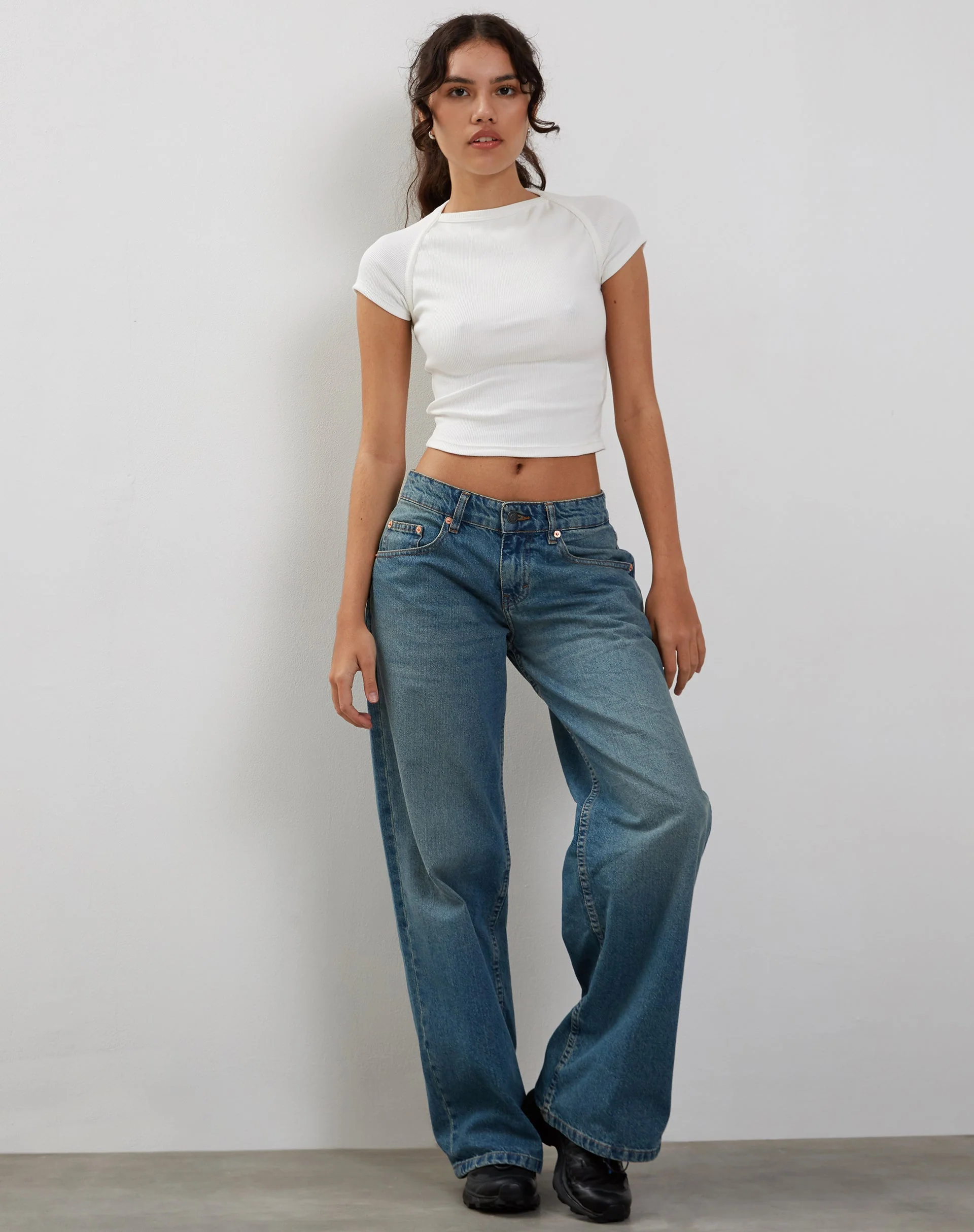 Tasley Ribbed Folded Sleeve Tee in White - Image 3